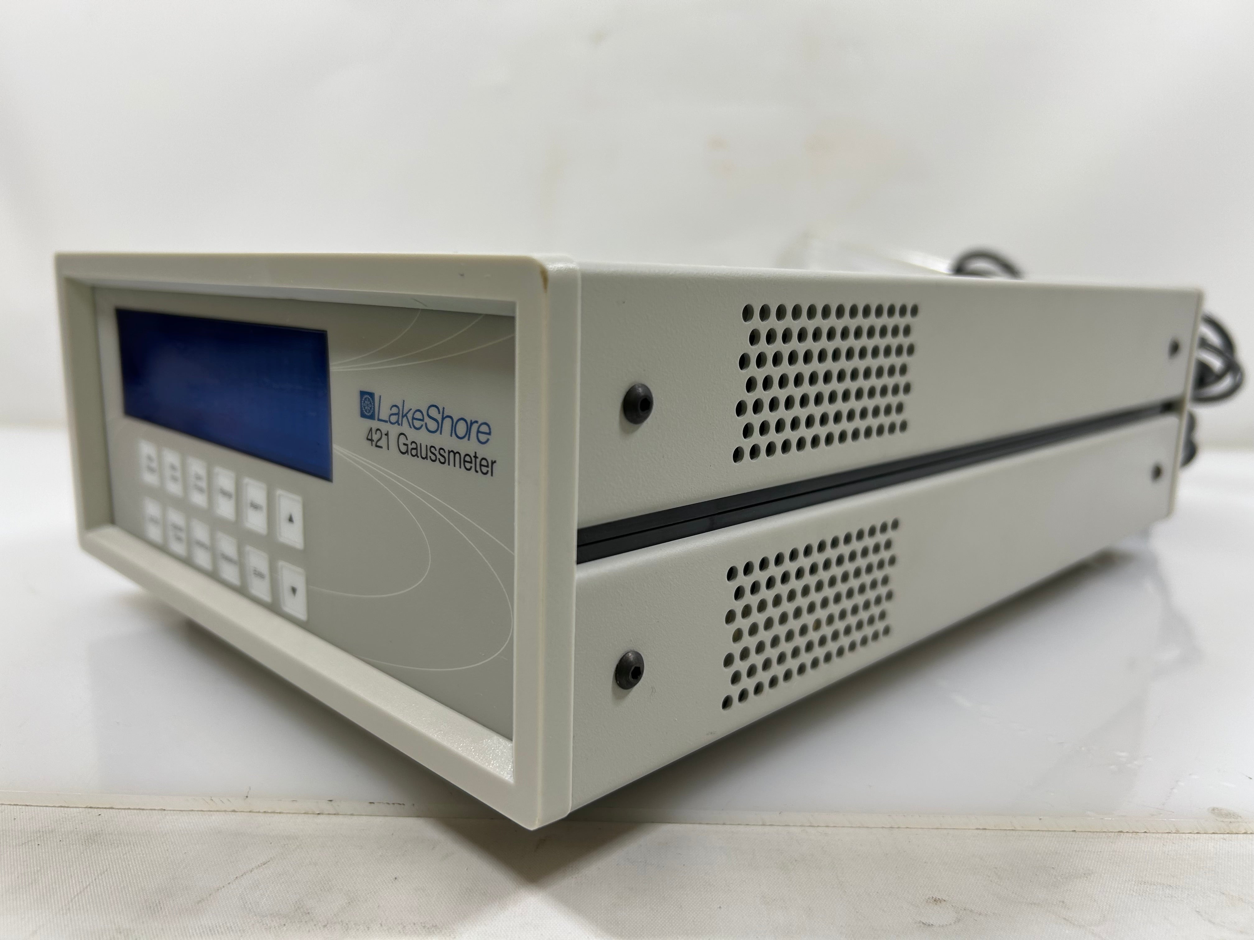 Lake Shore Model 421 Gaussmeter