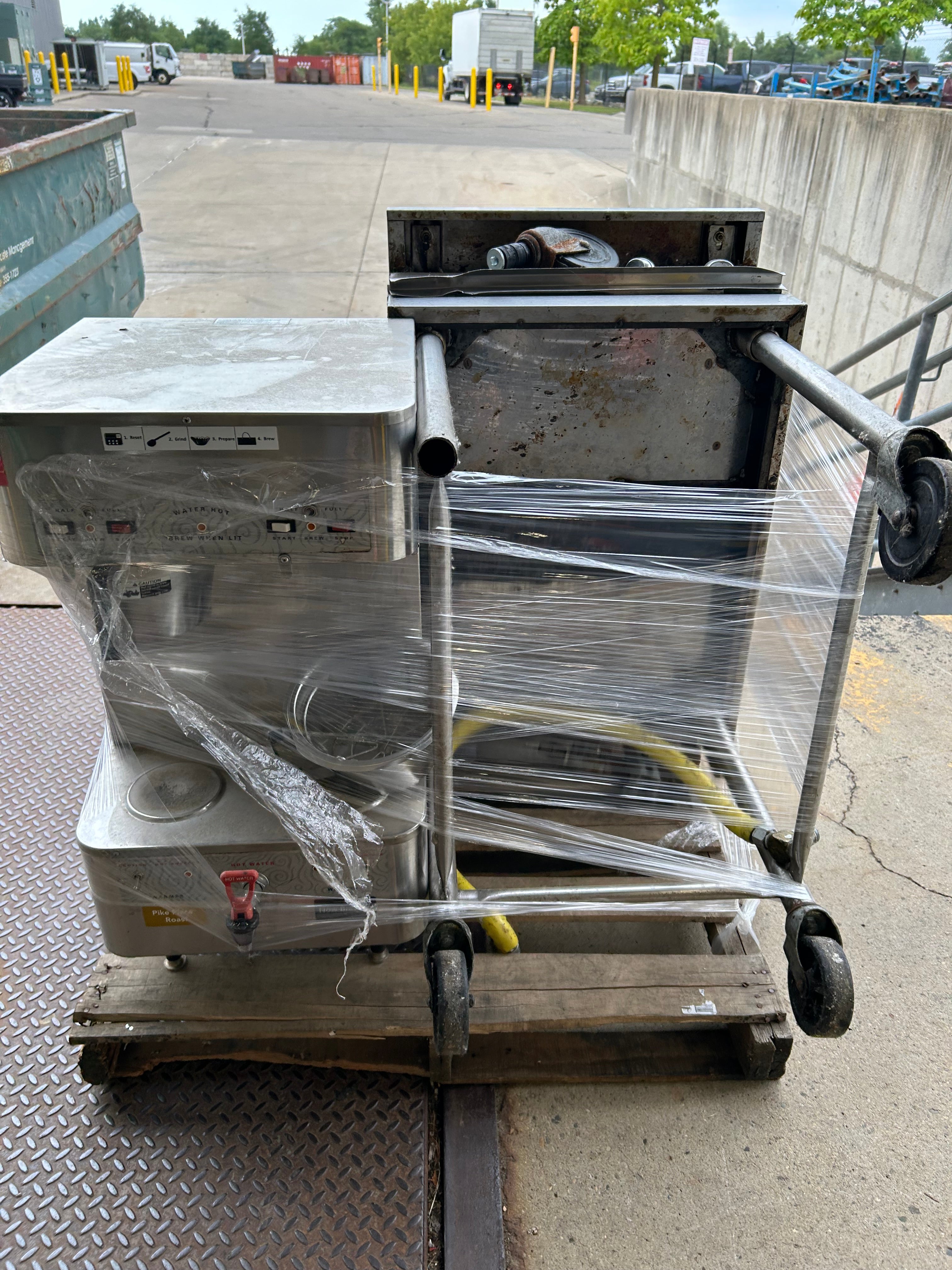 Pallet of Industrial Kitchen Equipment *Parts or Repair* #1
