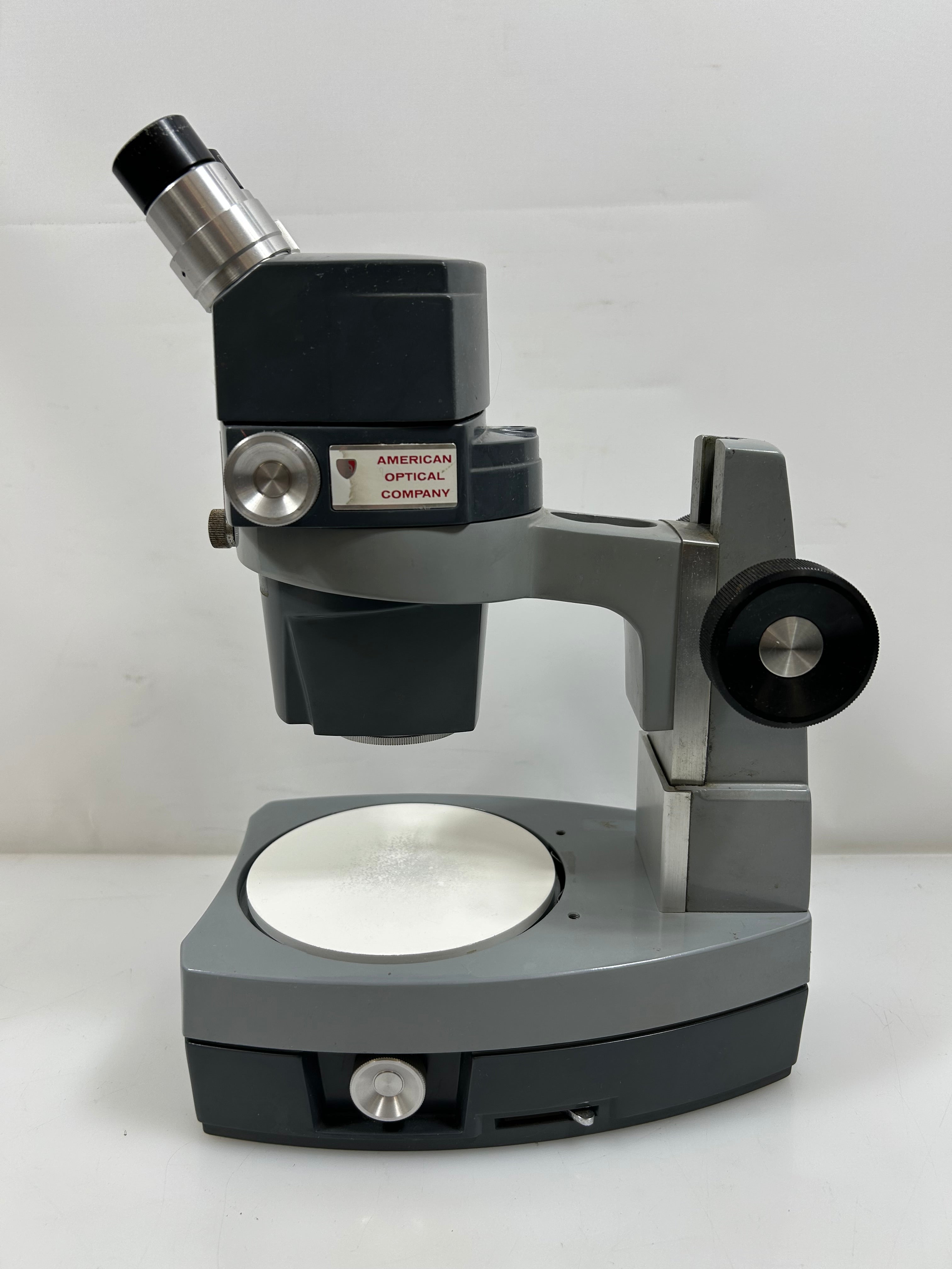 American Optical AO 570 Stereo Star Microscope