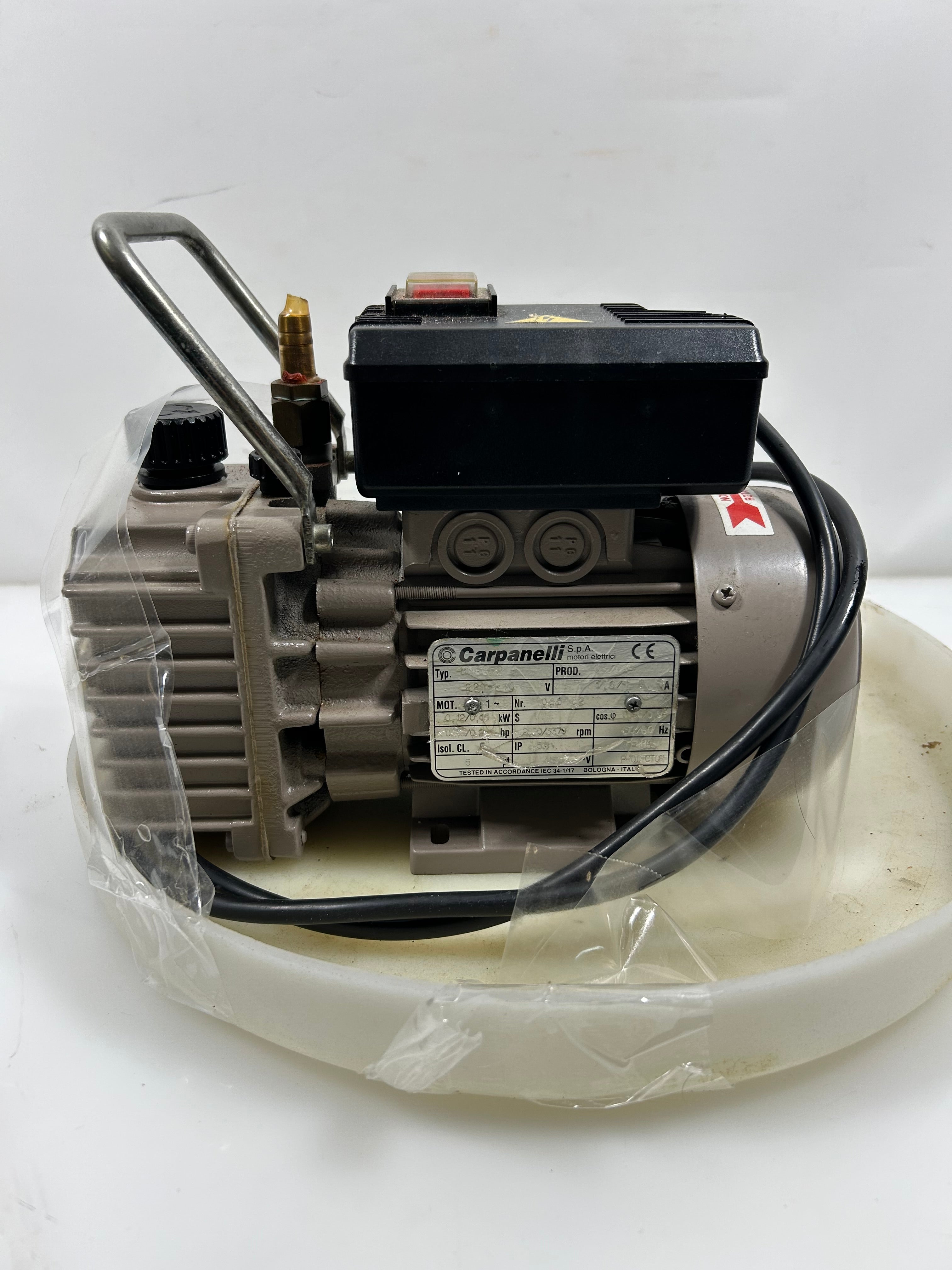 Fischer America Vapor-Liquid Equilibrium Apparatus with Vacuum Pump