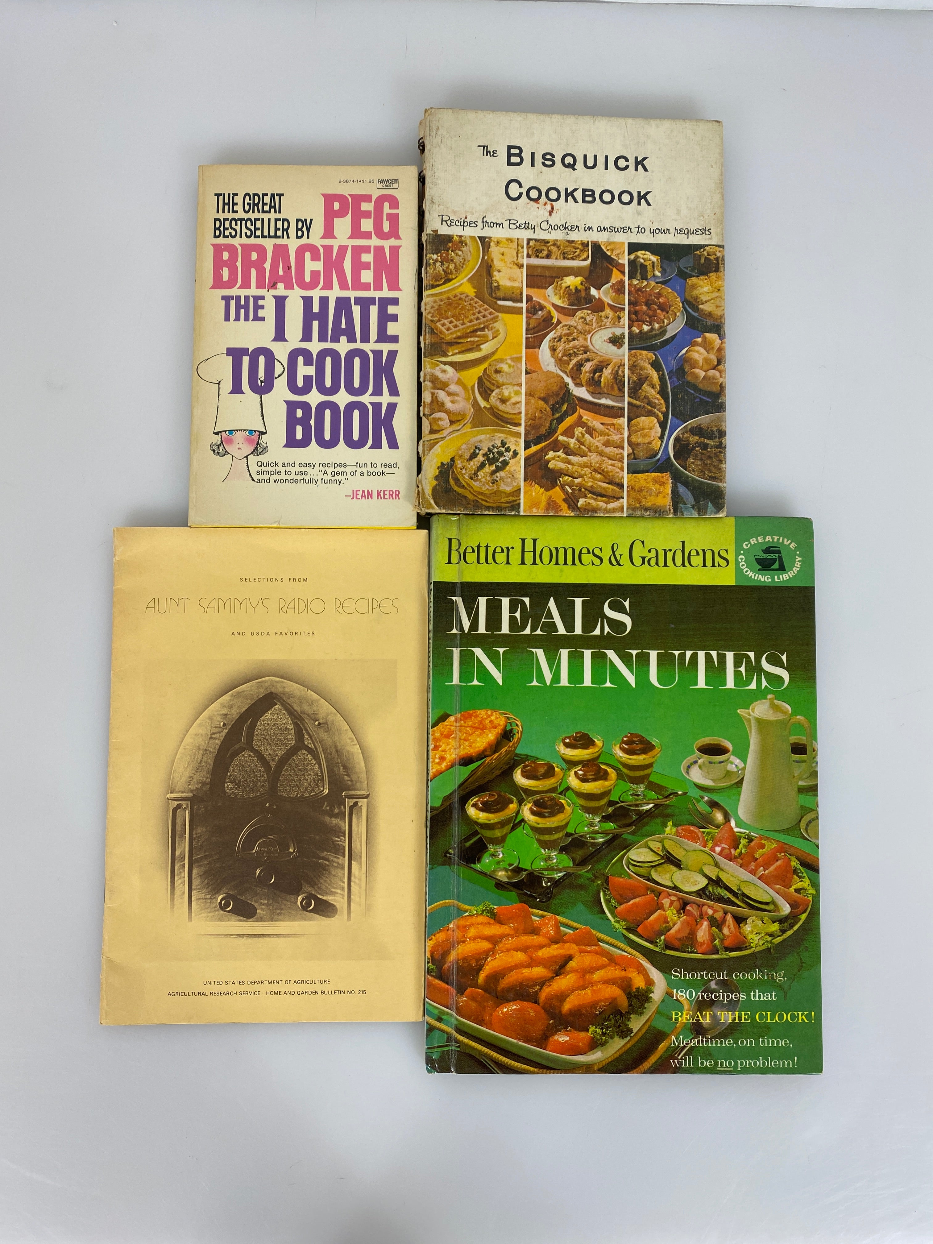 4 Vintage Cookbooks: I Hate to Cook/Bisquick/Better Homes & Gardens/Aunt Sammy