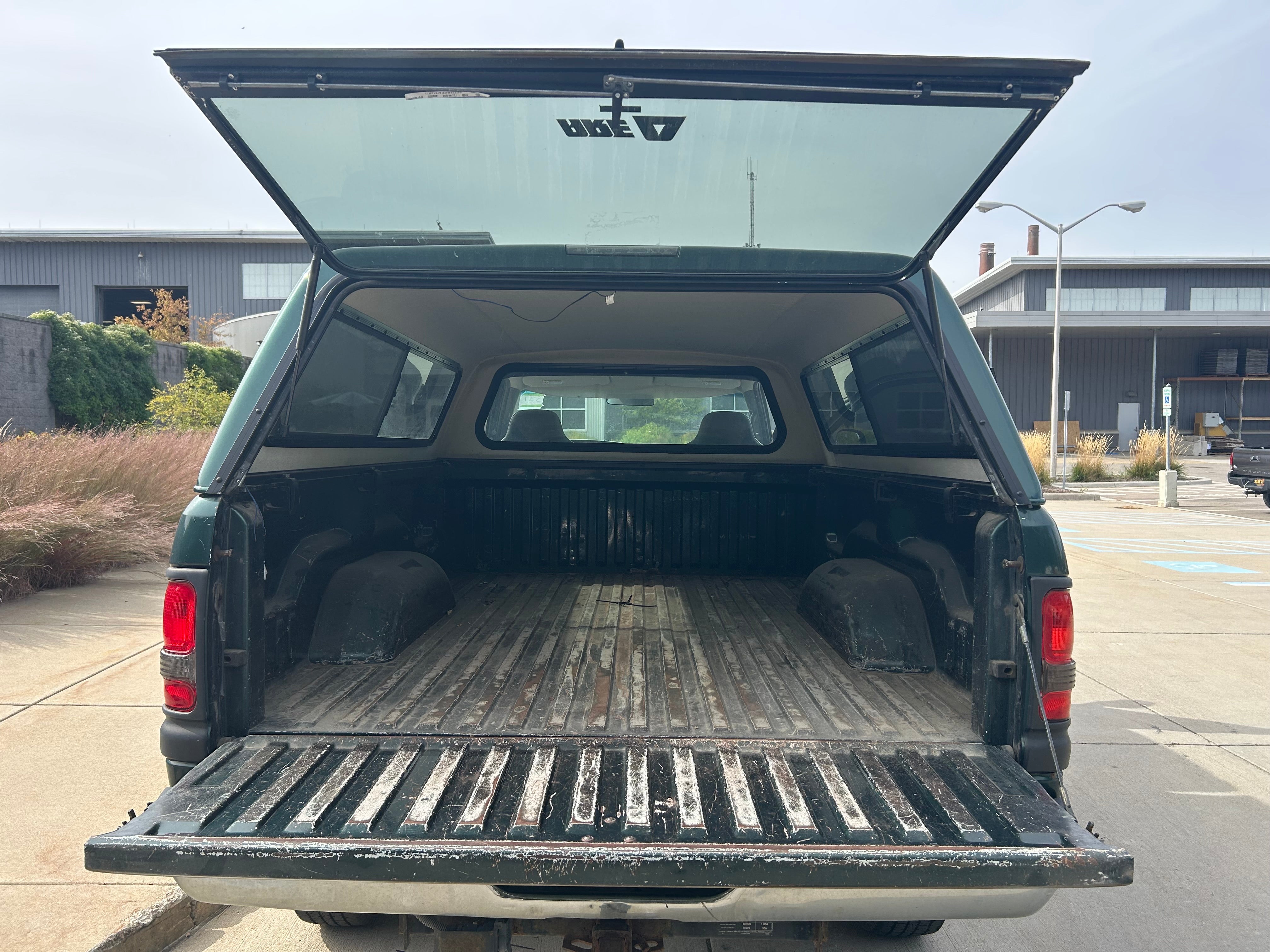 1999 - Dodge Ram Truck - 521