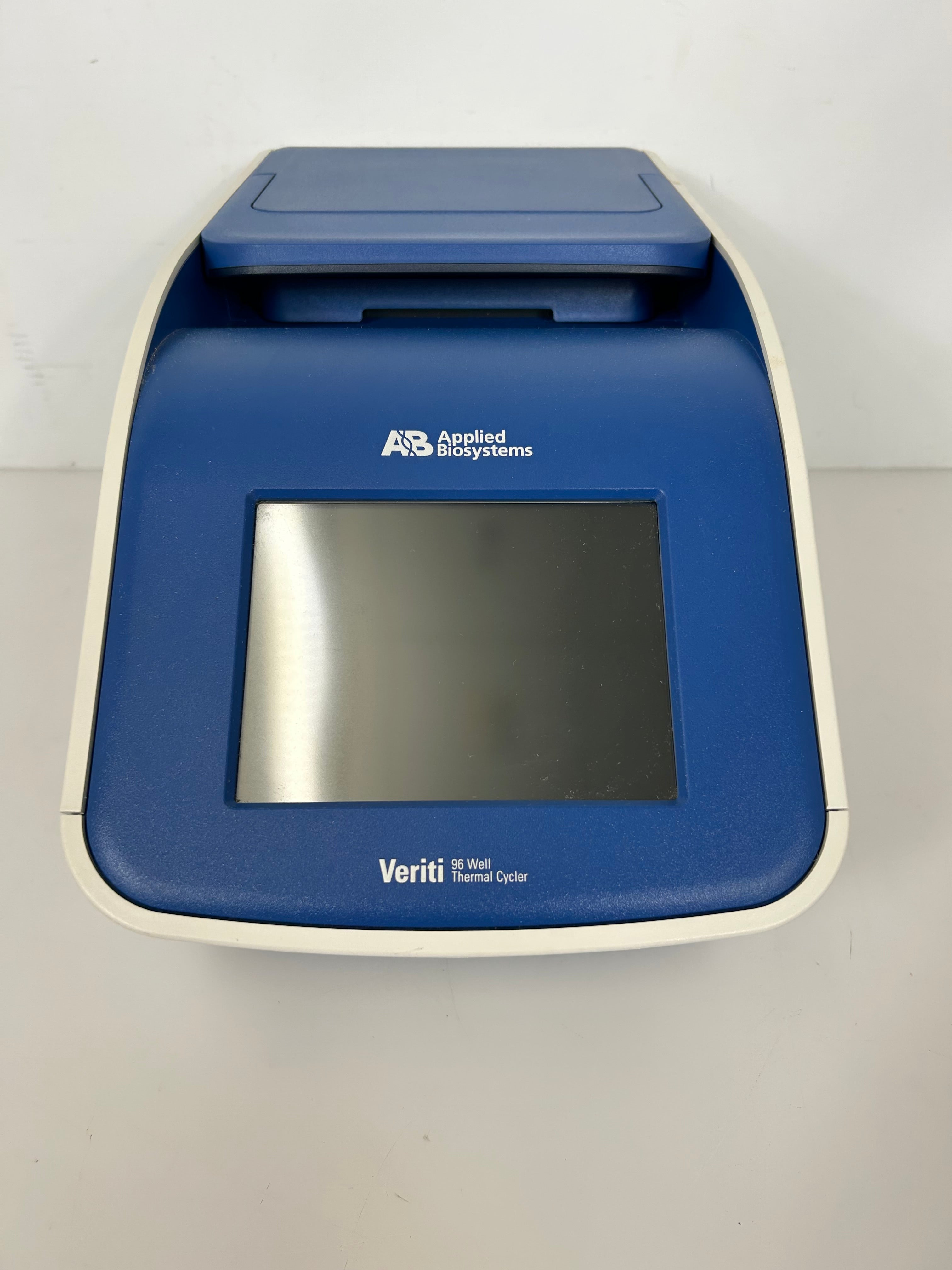 Applied Biosystems Veriti Thermal Cycler