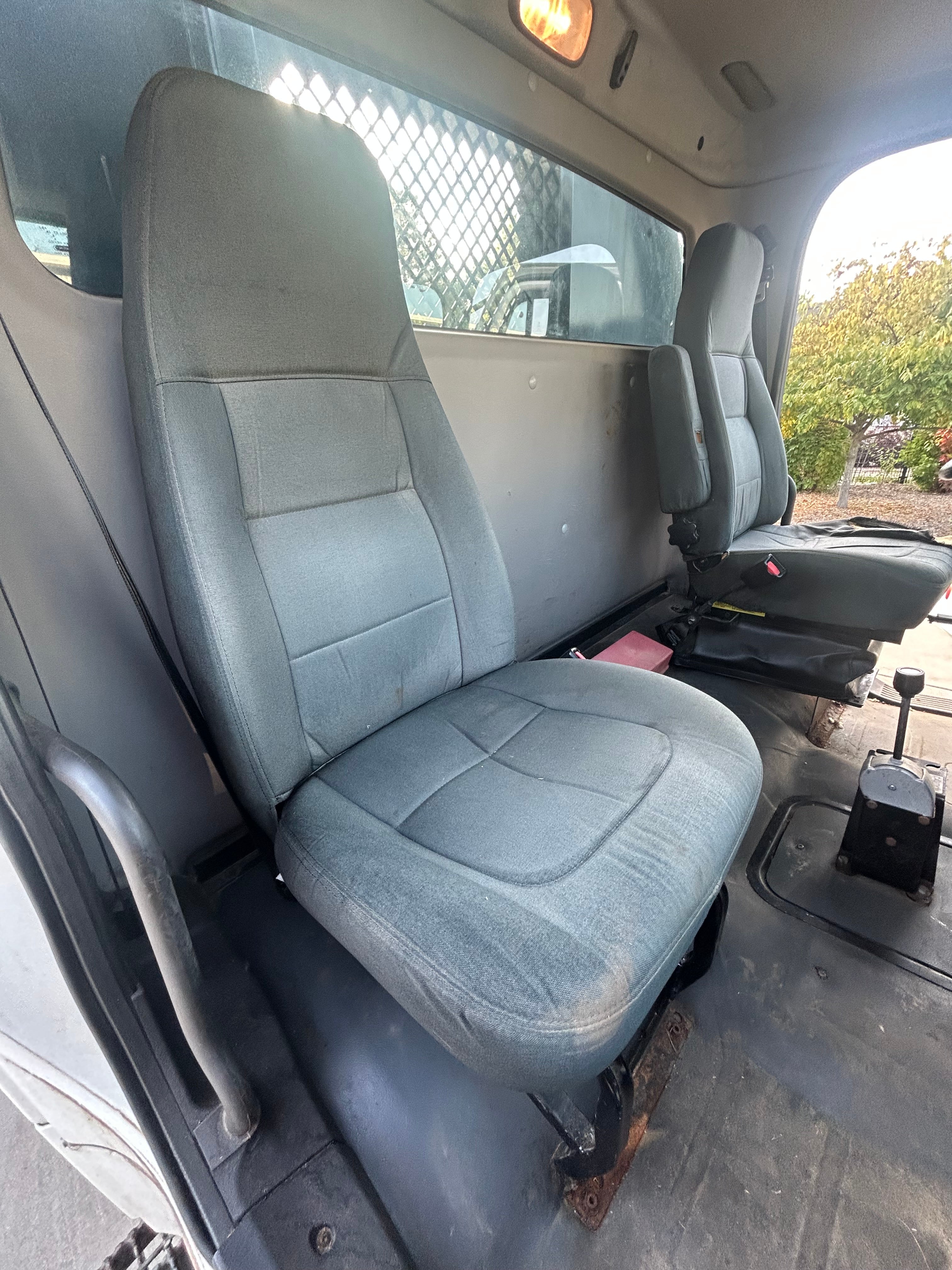 2008 - Freightliner M2 - 1379