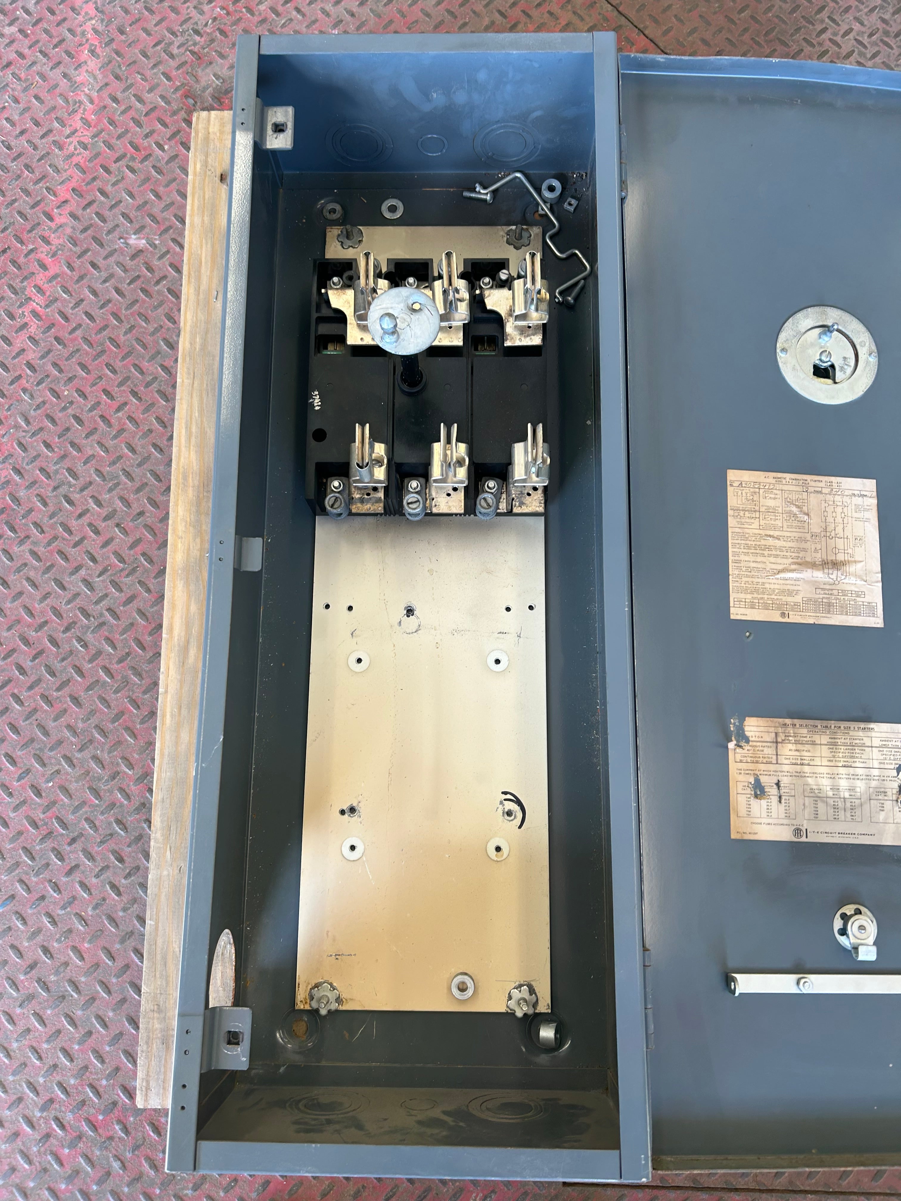 Industrial Fuse Switch *Parts or Repair*