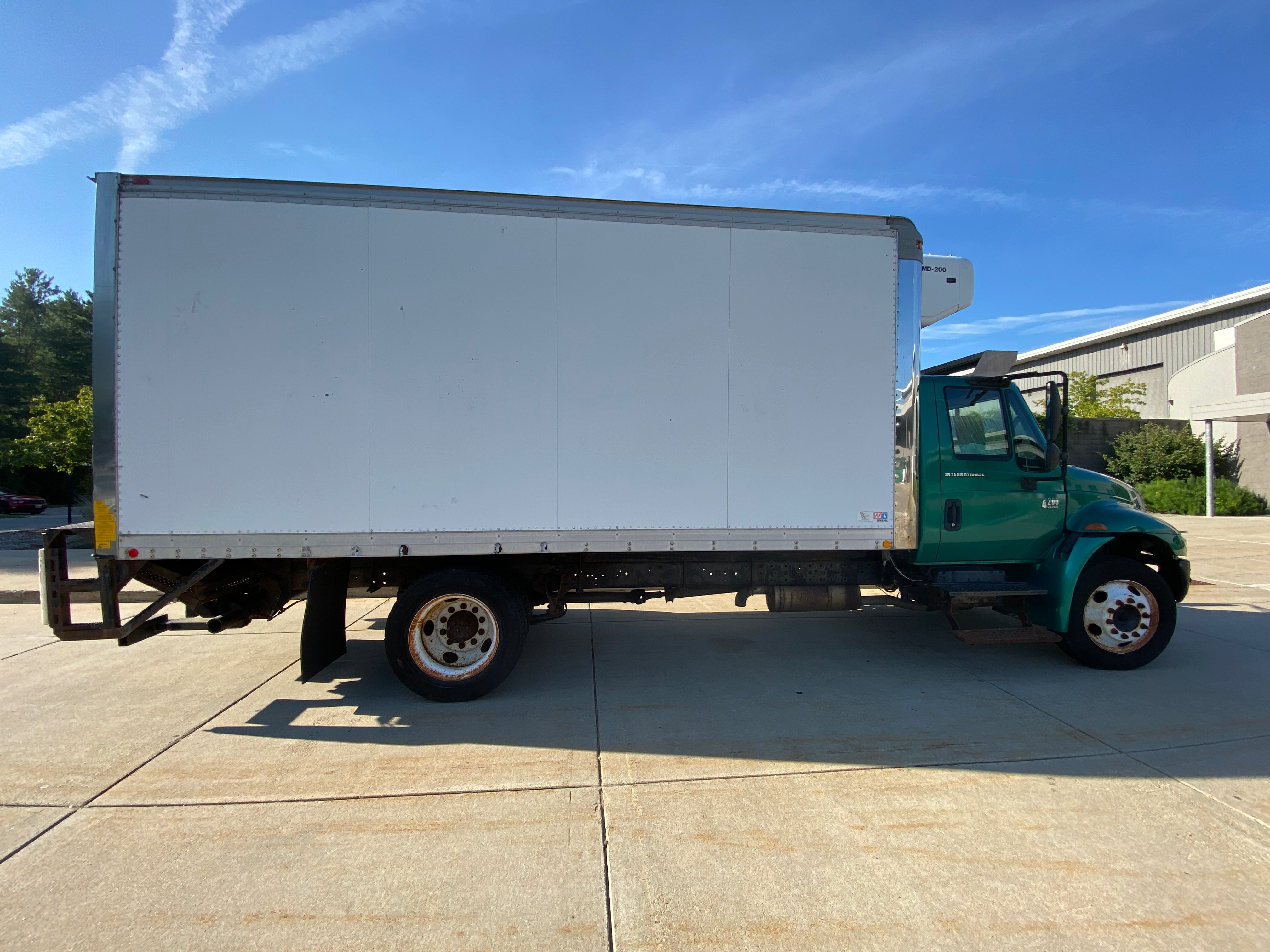 2006 - International 4200 with Thermo King MD-200 - 1024