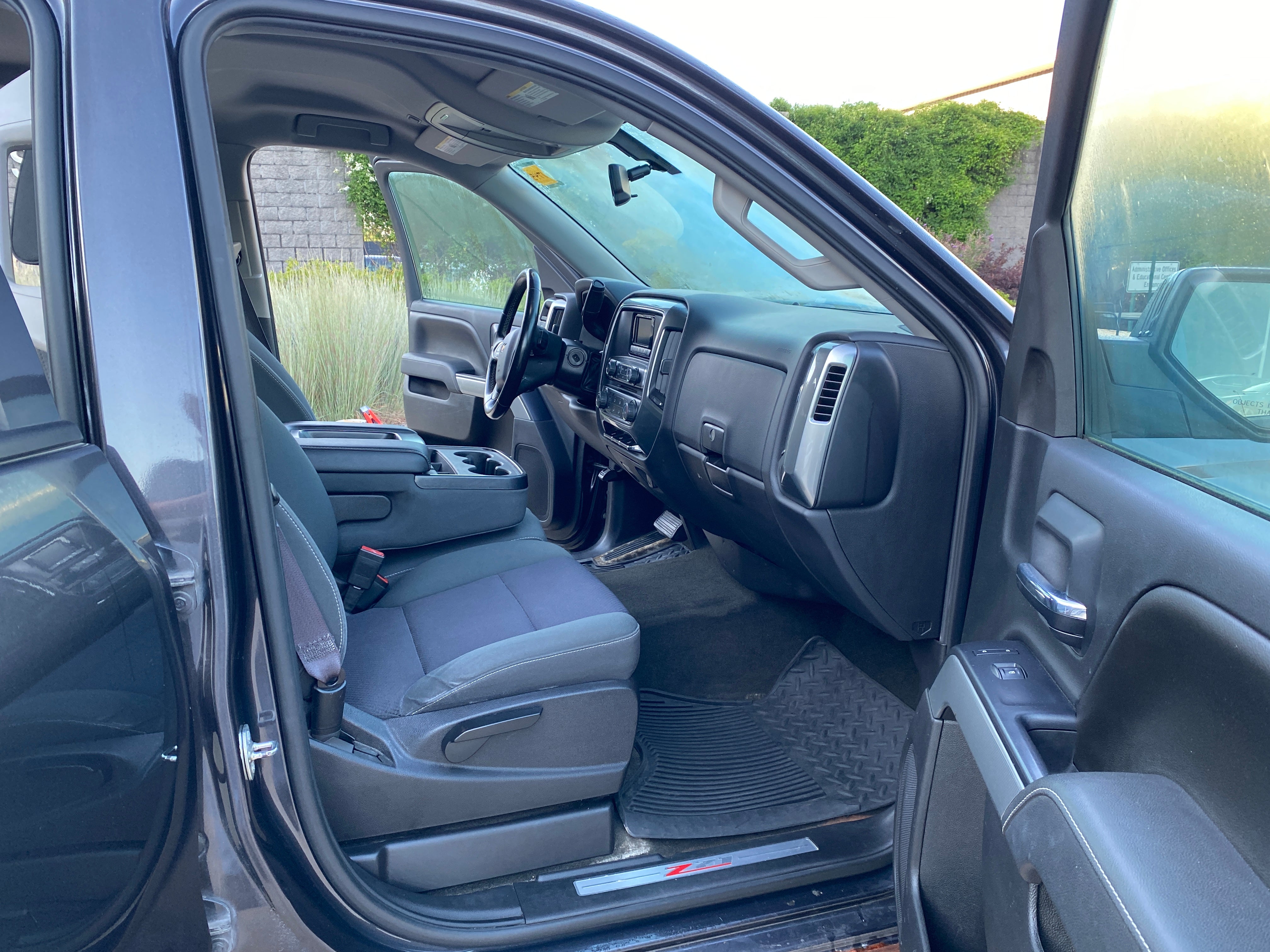 2015 - Chevrolet Silverado 1500 LT - 1745