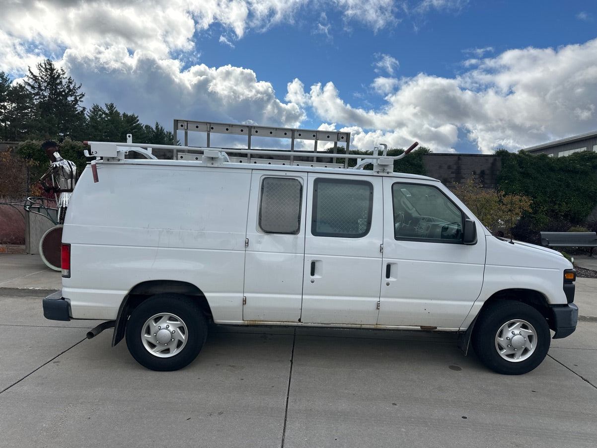 2014 - Ford Econoline E250 Glass Van - 1661
