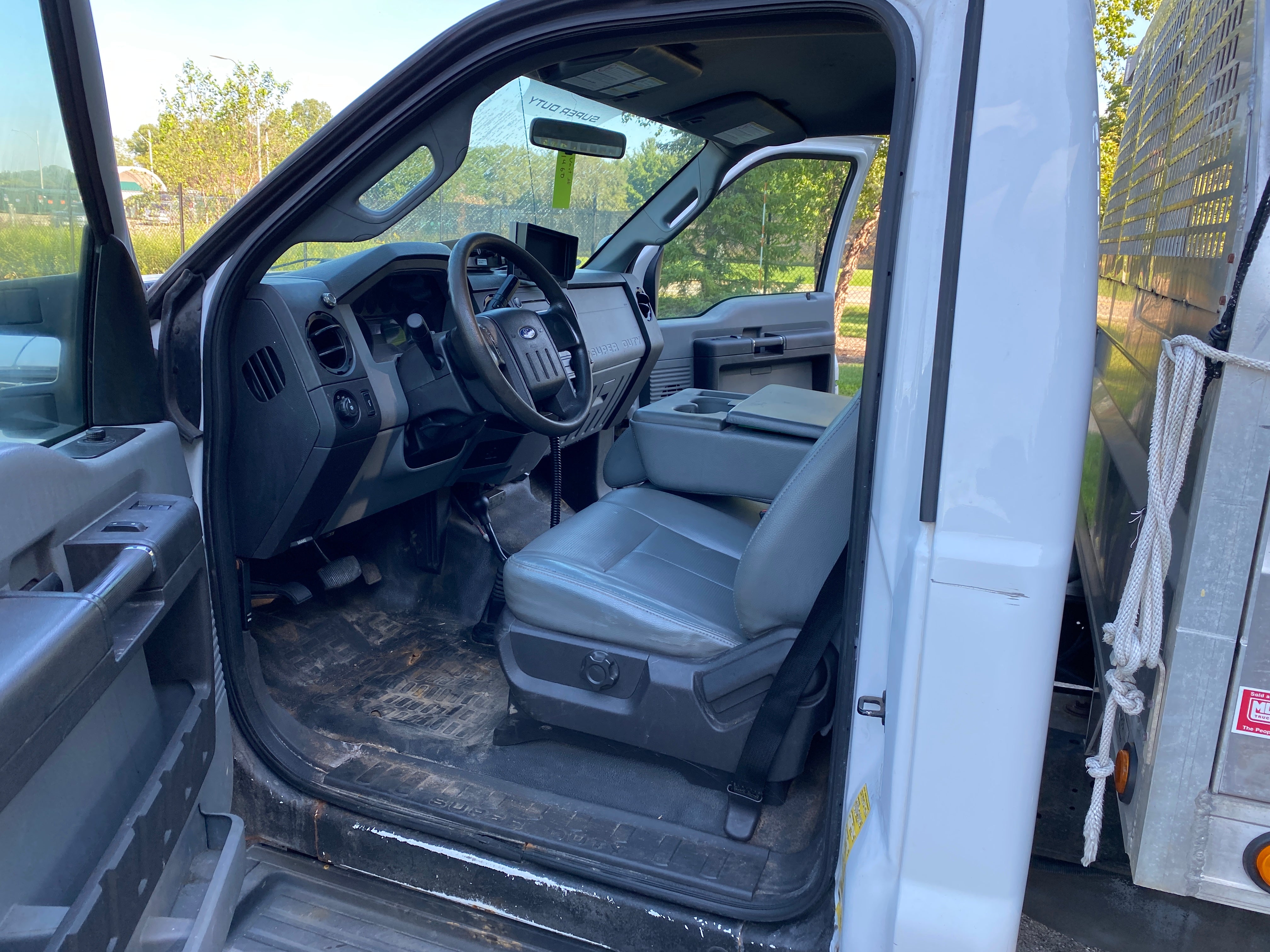 2012 - Ford E-350 Super Duty - 1460