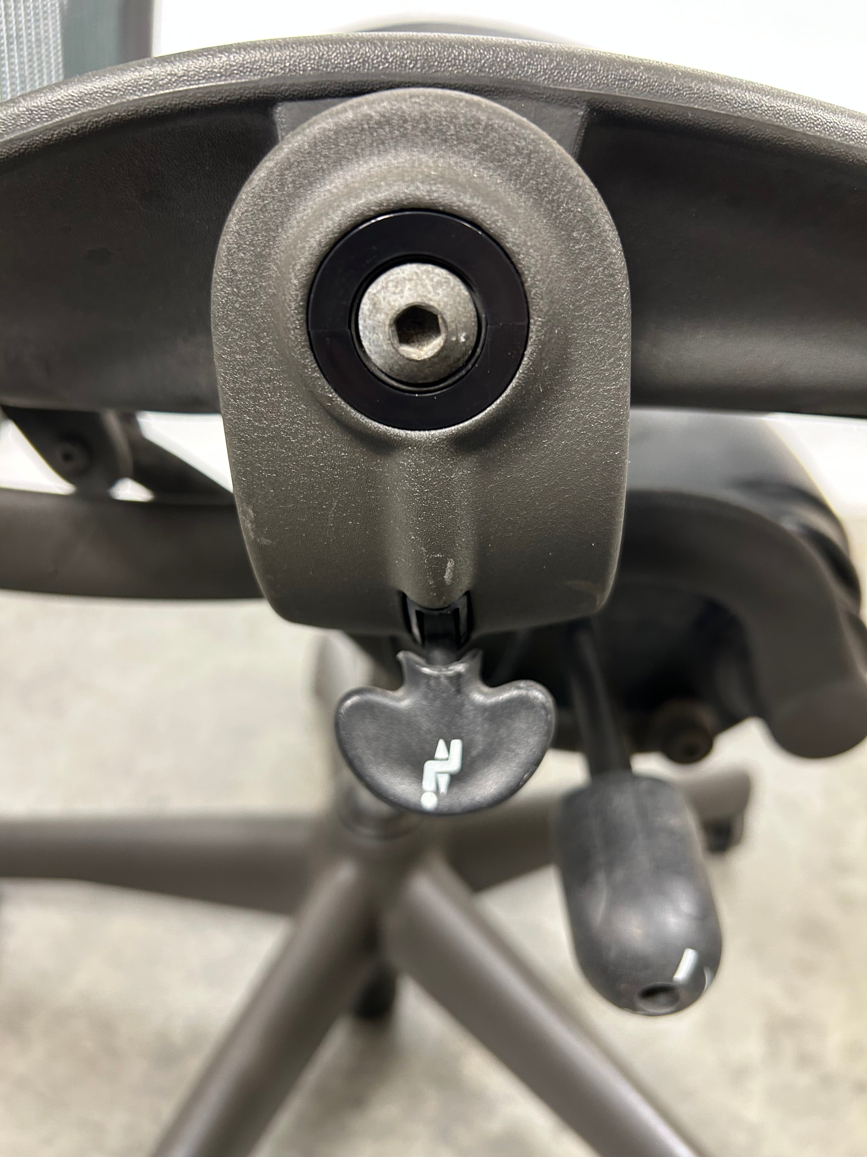 Forest Green Herman Miller Aeron Chair Size B