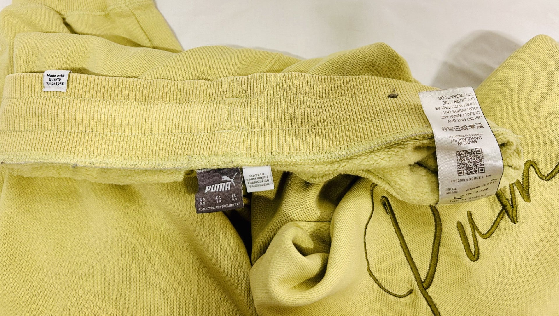 Puma Women's Script Logo Sweatpants in Tonal Lime