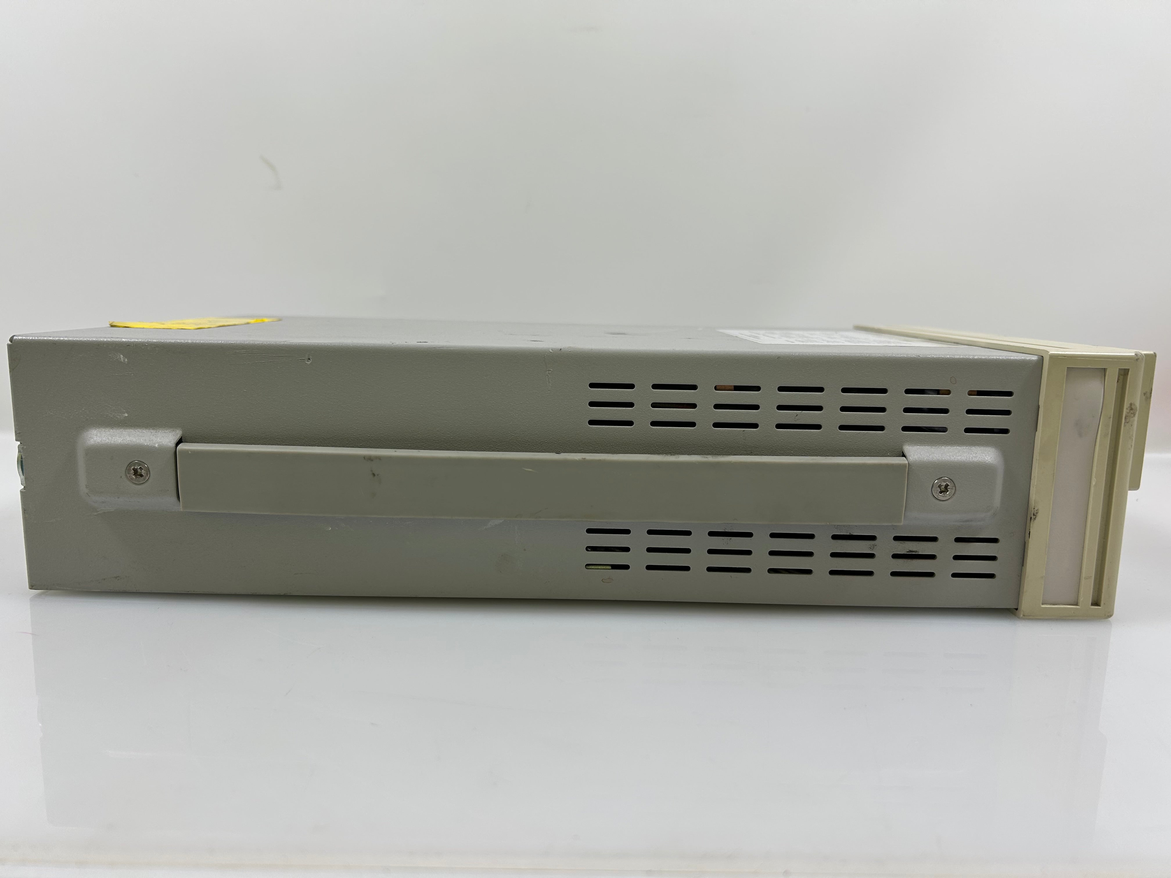 Agilent U8001A Single Output DC Power Supply