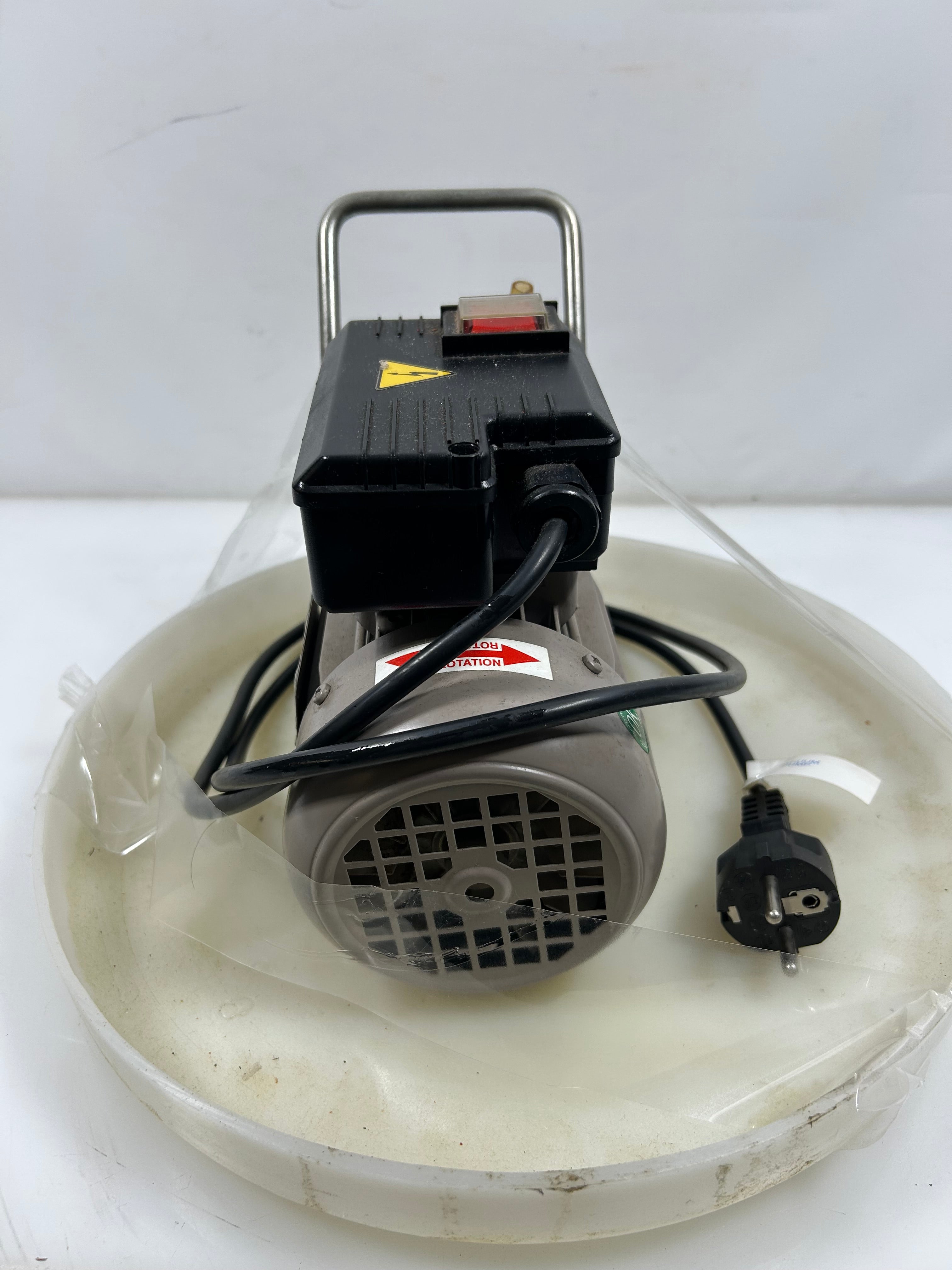 Fischer America Vapor-Liquid Equilibrium Apparatus with Vacuum Pump