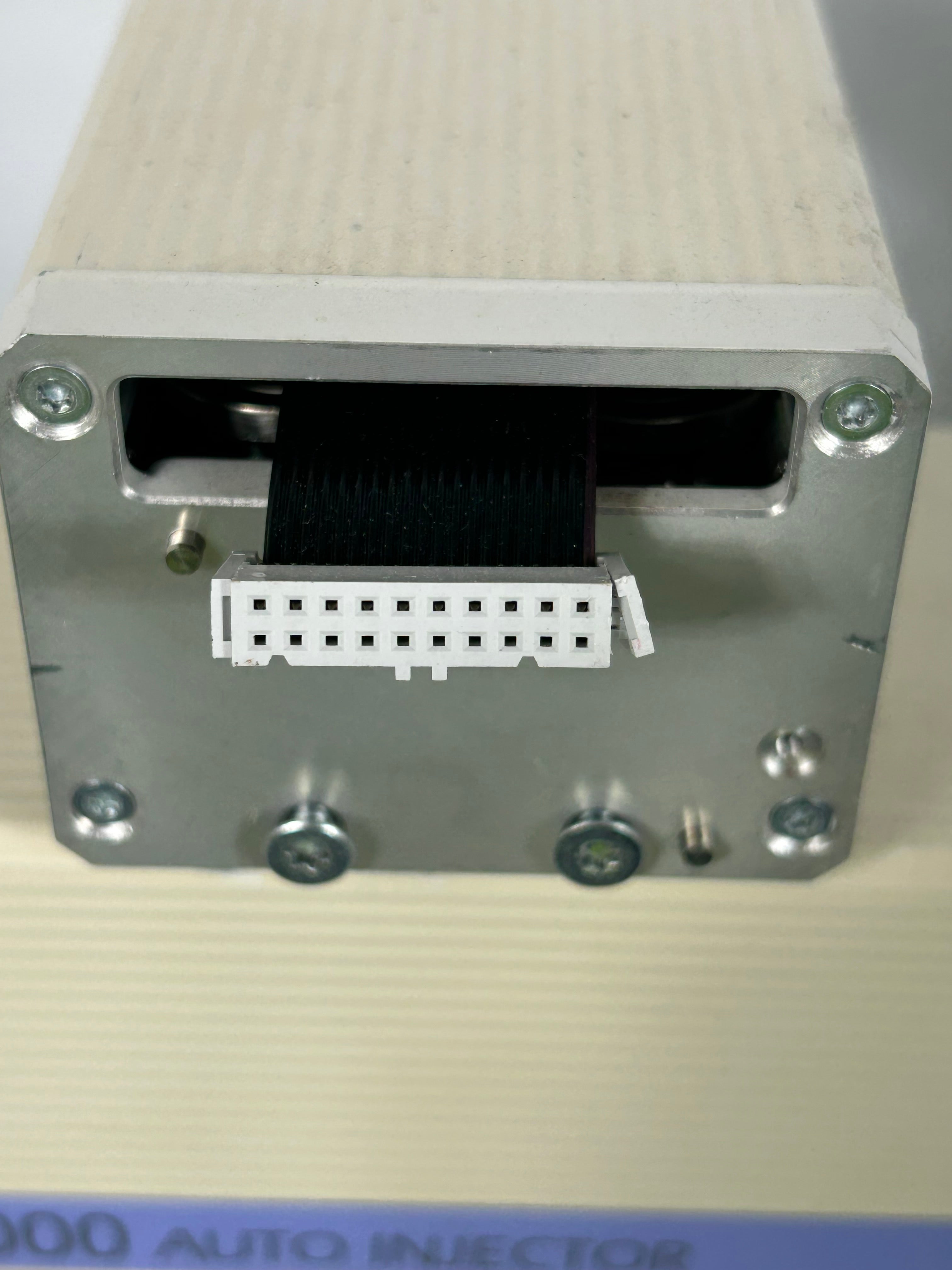 Shimadzu SIL 5000 Auto Injector/Autosampler *Parts* *Untested*