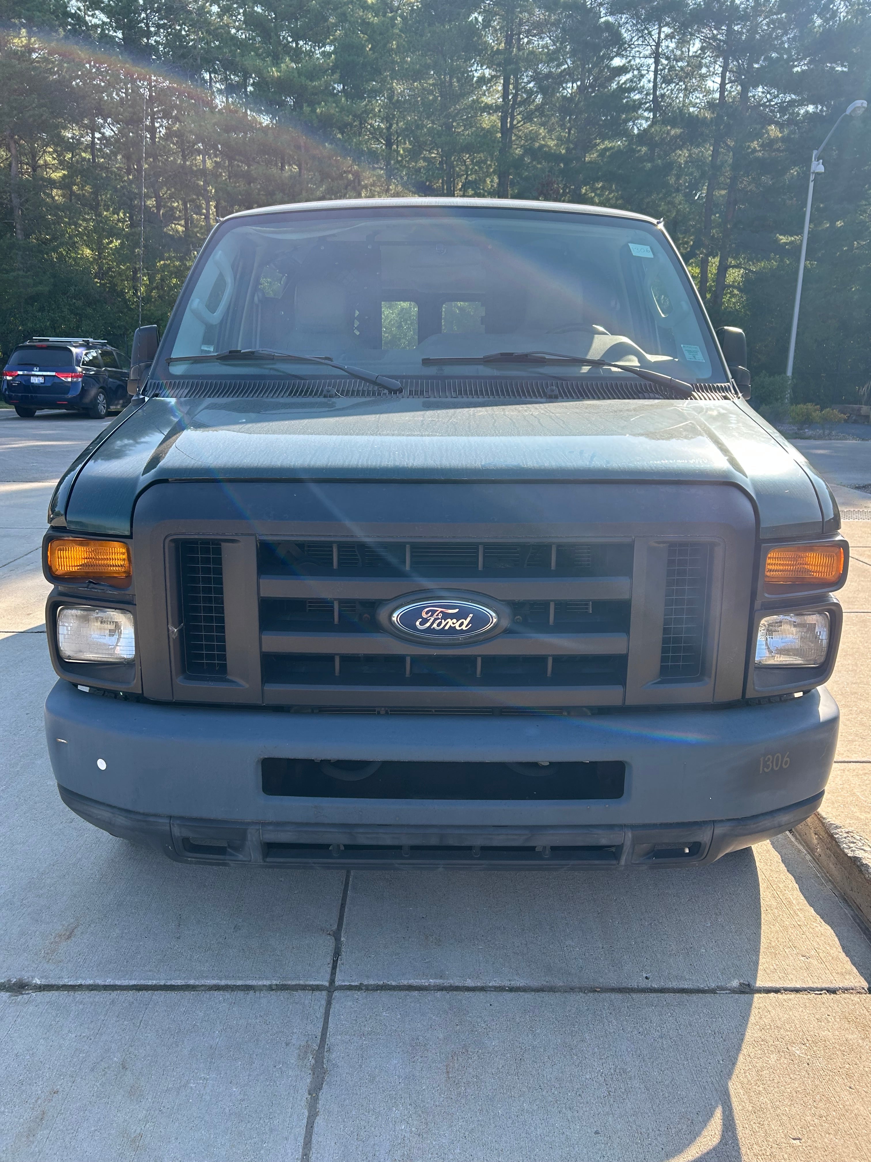 2009 Ford Econoline Van - 1306