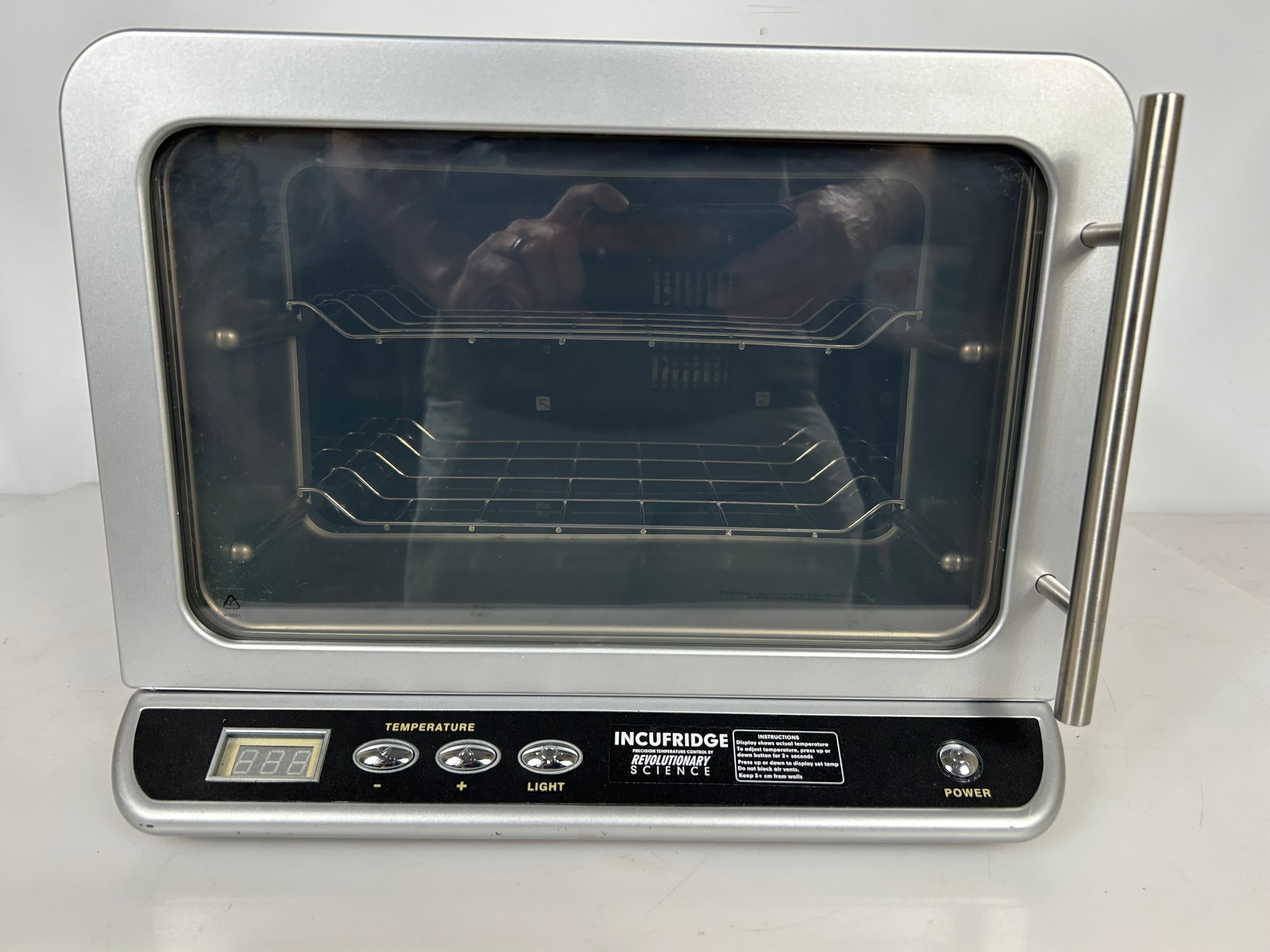 Revolutionary Science Incufridge