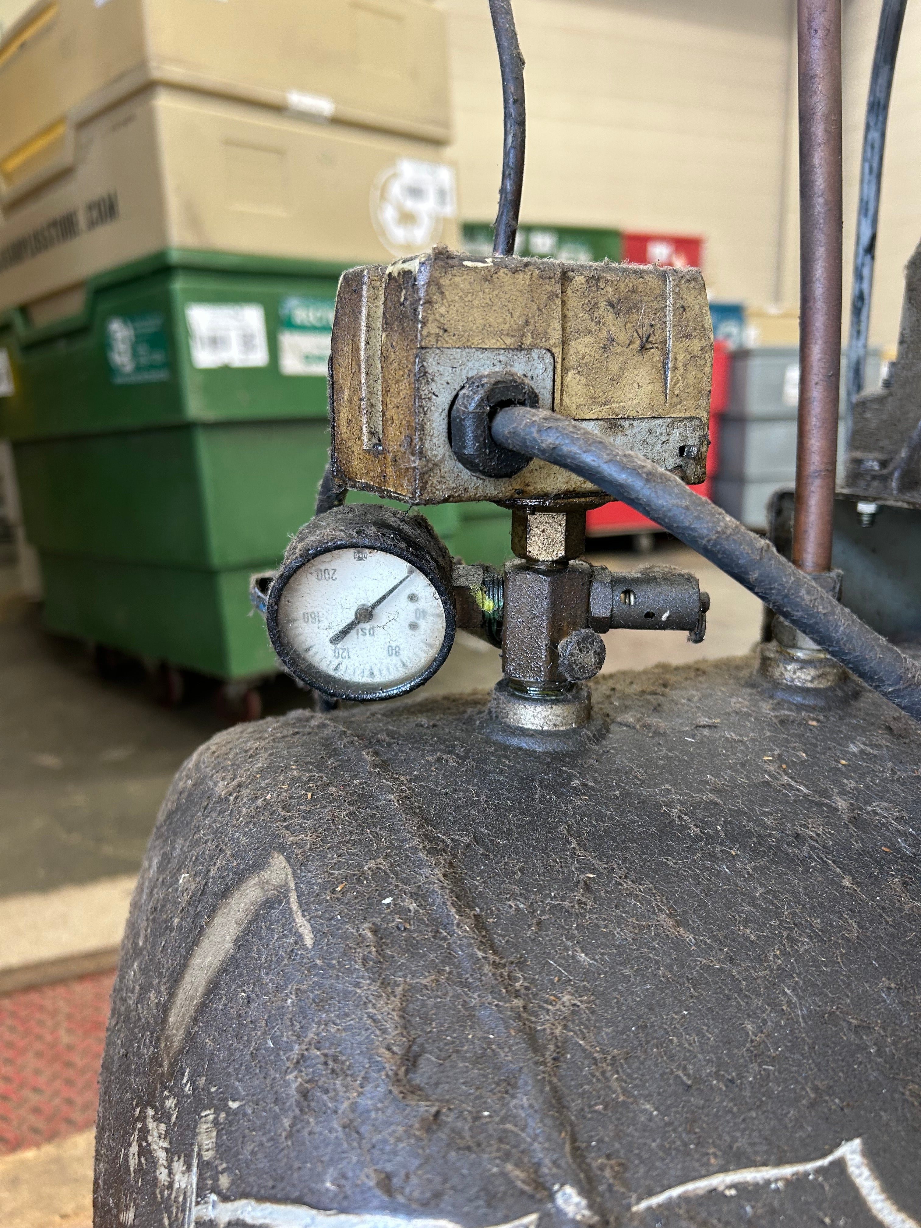 6HP Air Compressor *Untested*