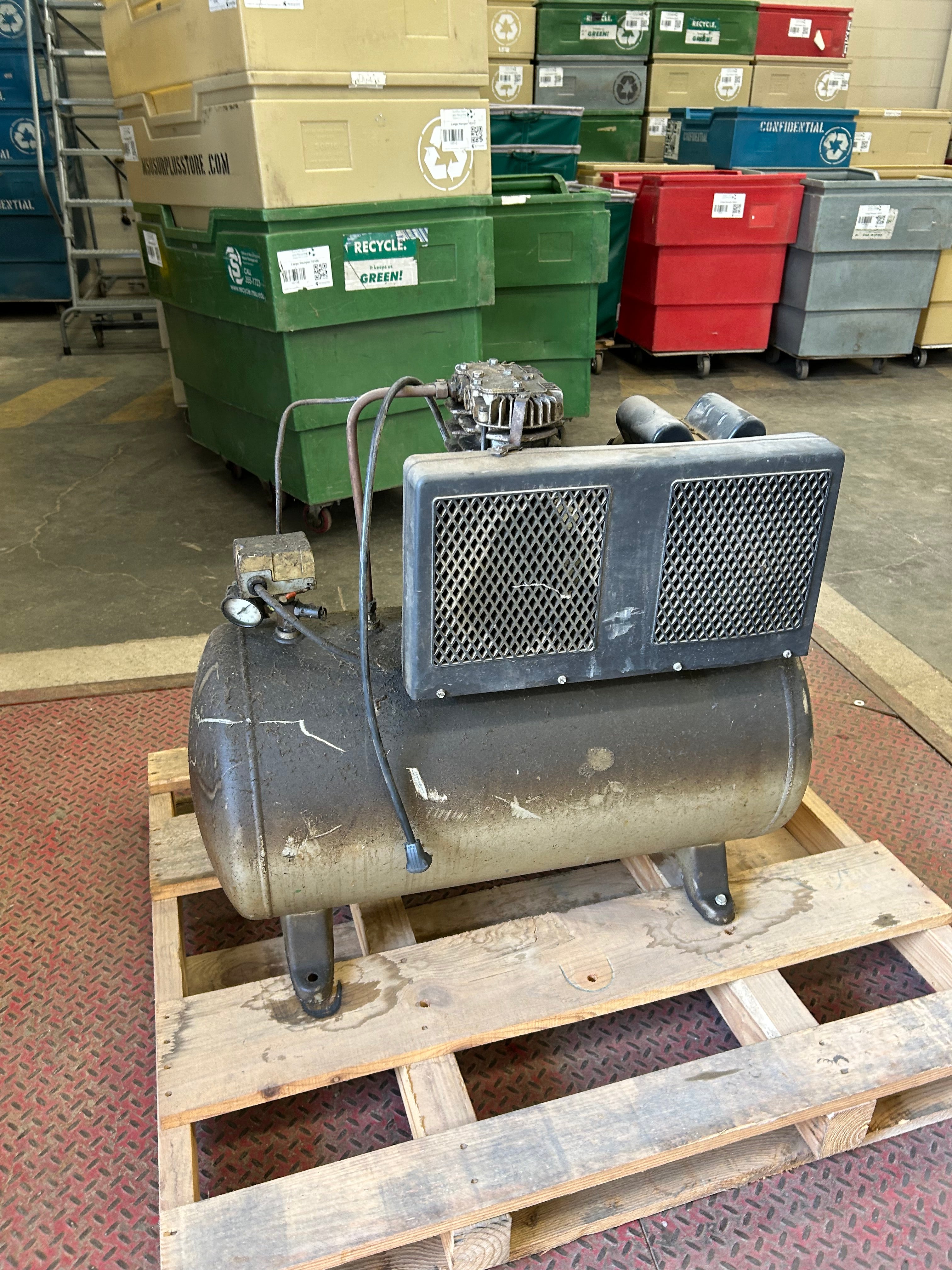 6HP Air Compressor *Untested*