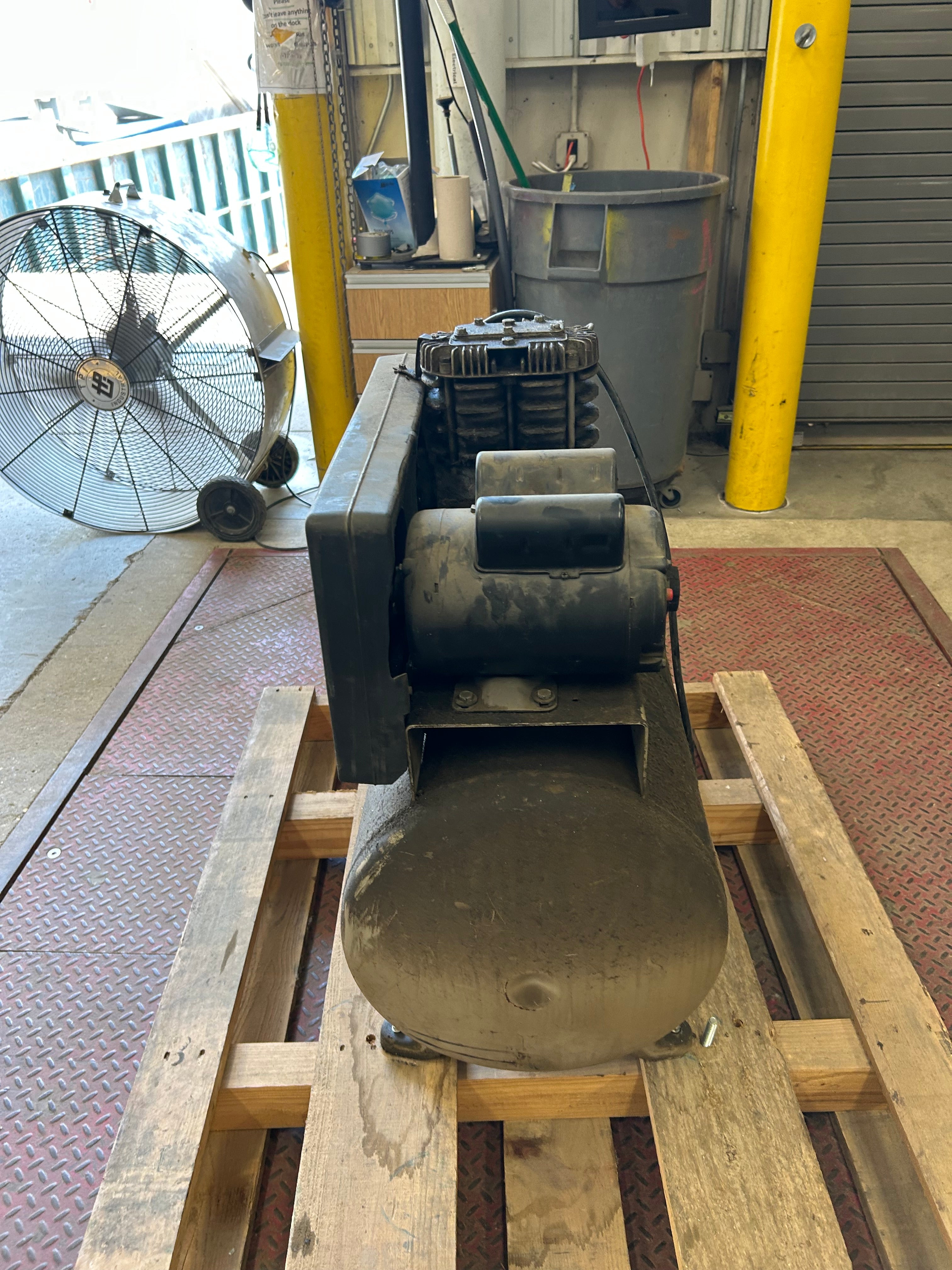6HP Air Compressor *Untested*