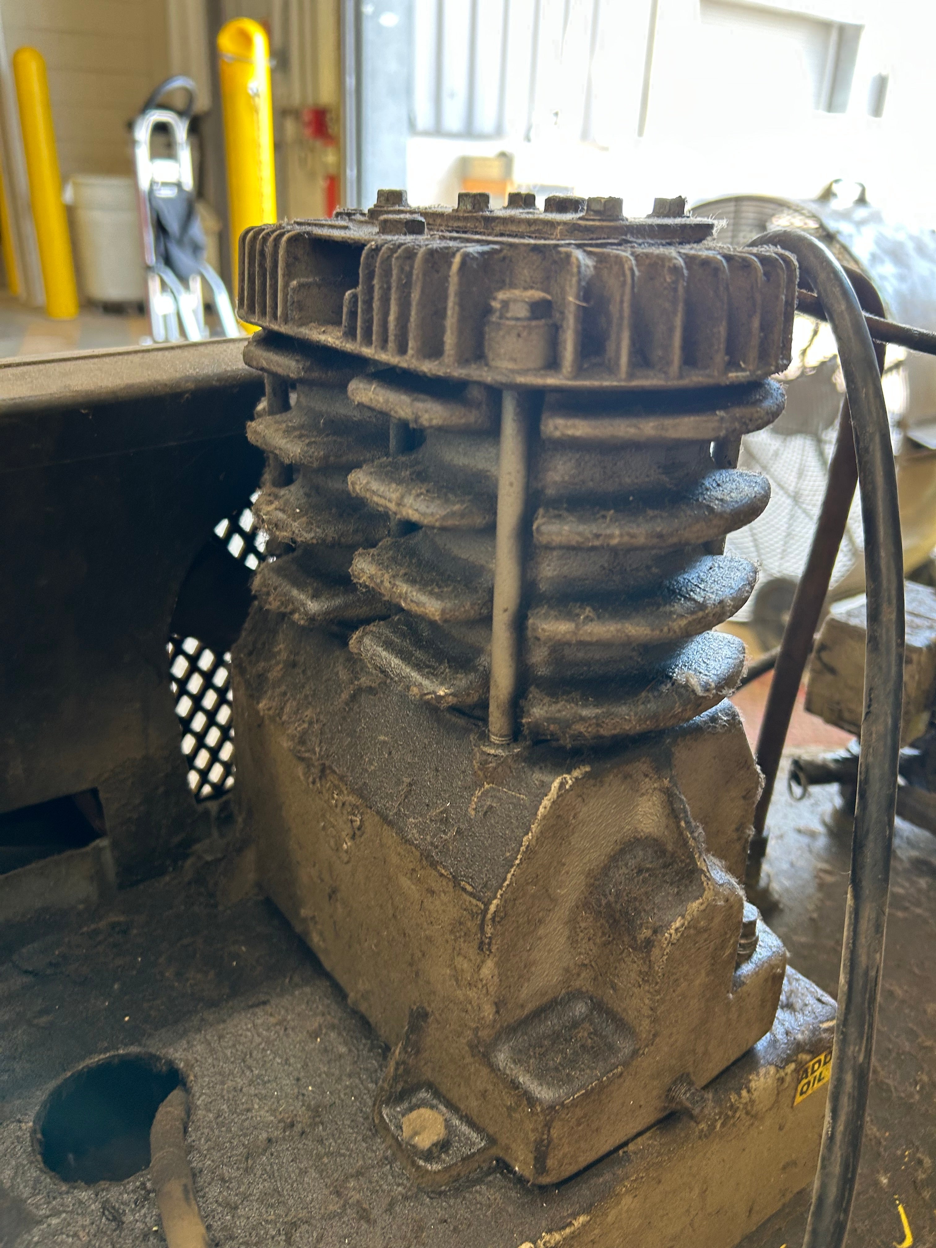 6HP Air Compressor *Untested*