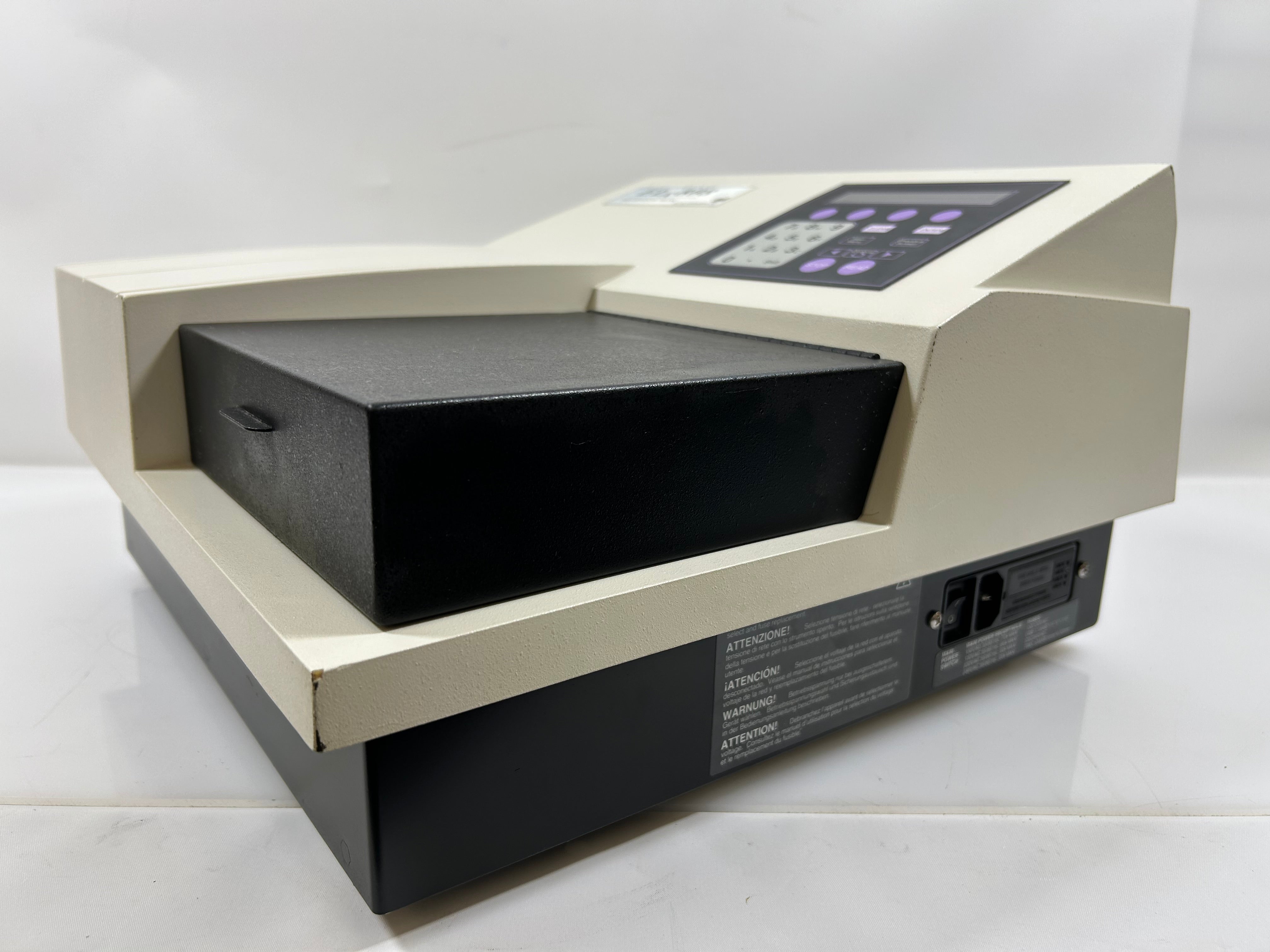BioTek ELx808 Ultra Microplate Reader