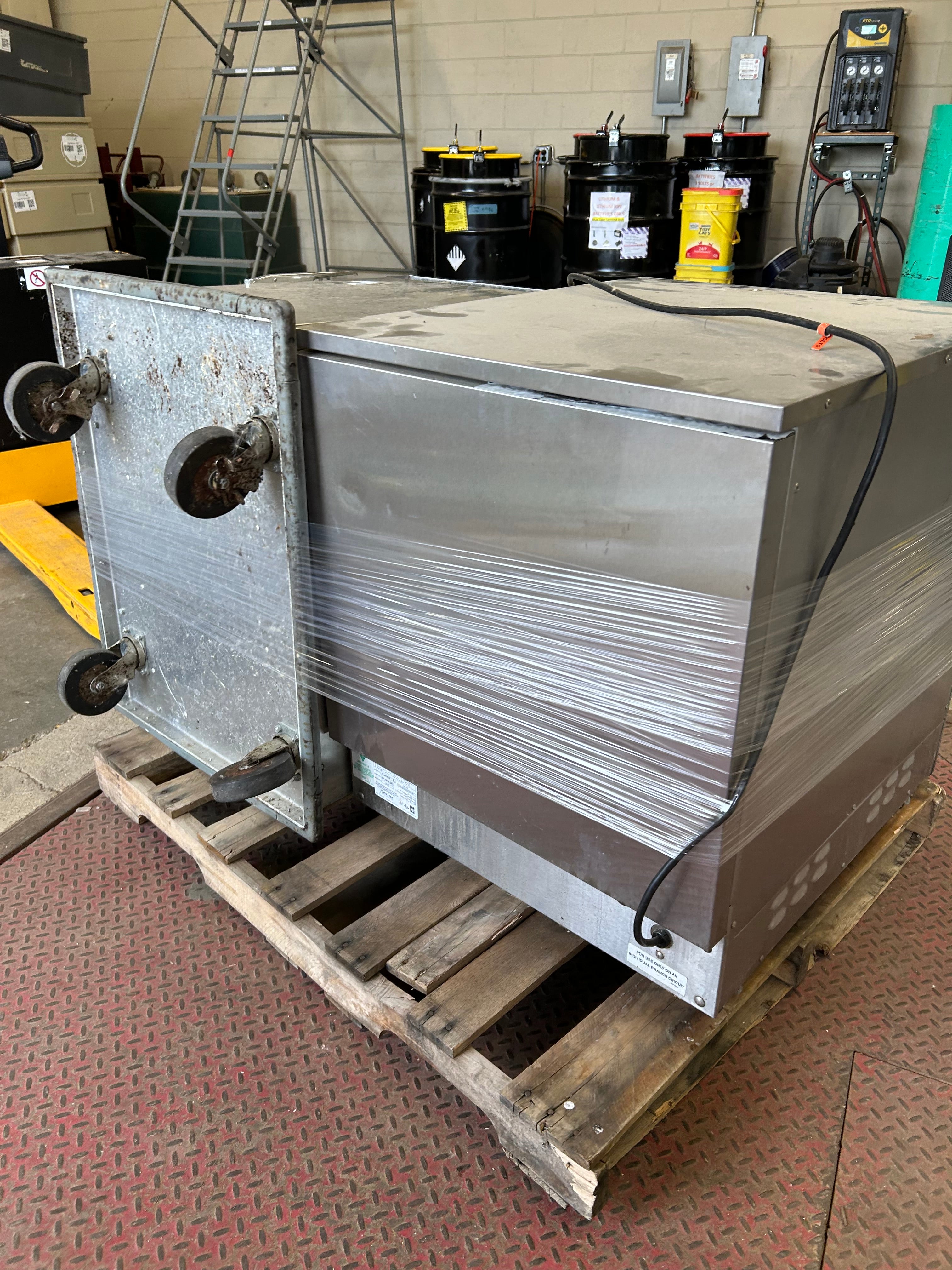 Pallet of Industrial Kitchen Equipment *Parts or Repair* #2