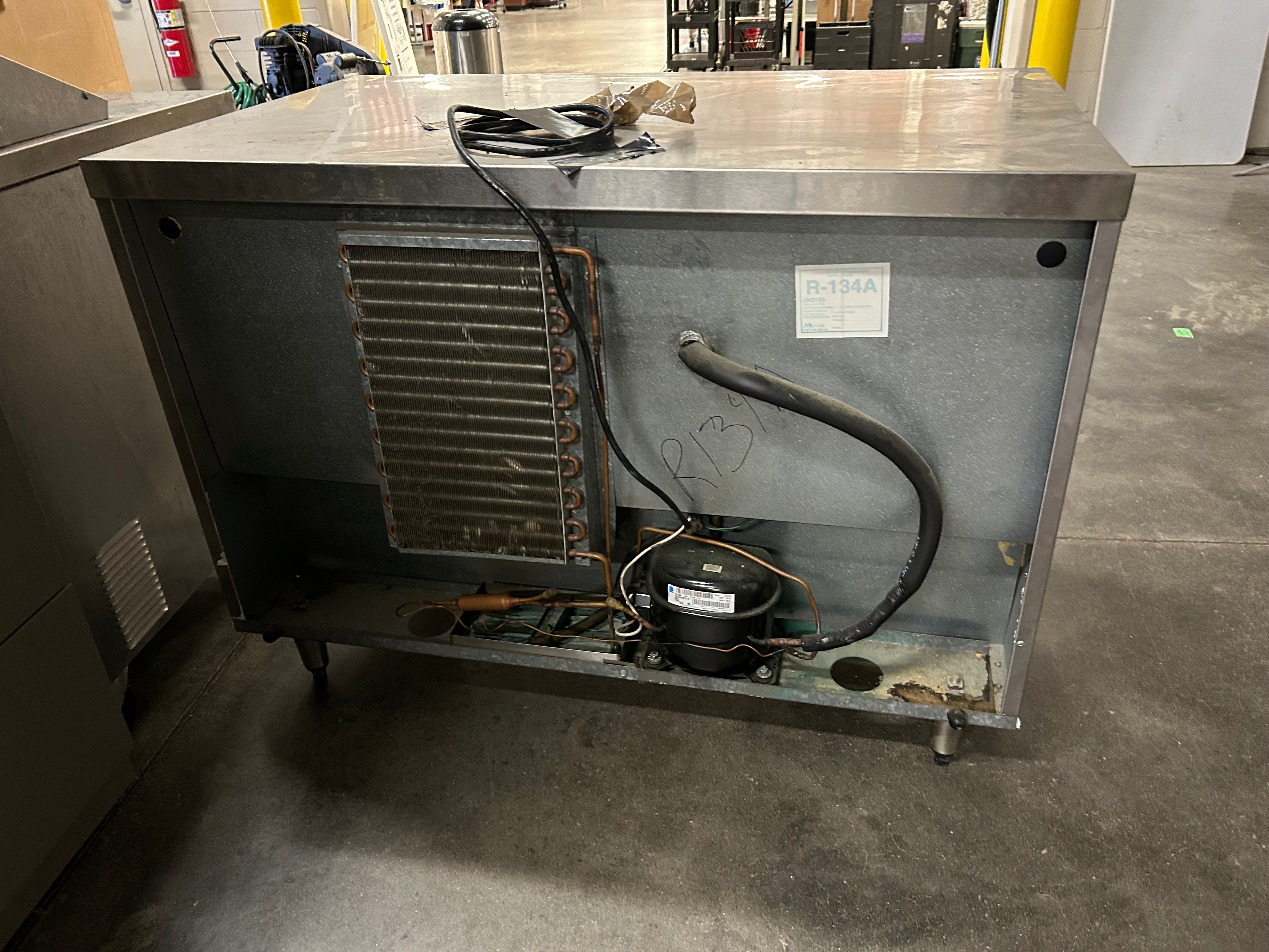 Commercial Refrigeration Cabinet *Parts or Repair*