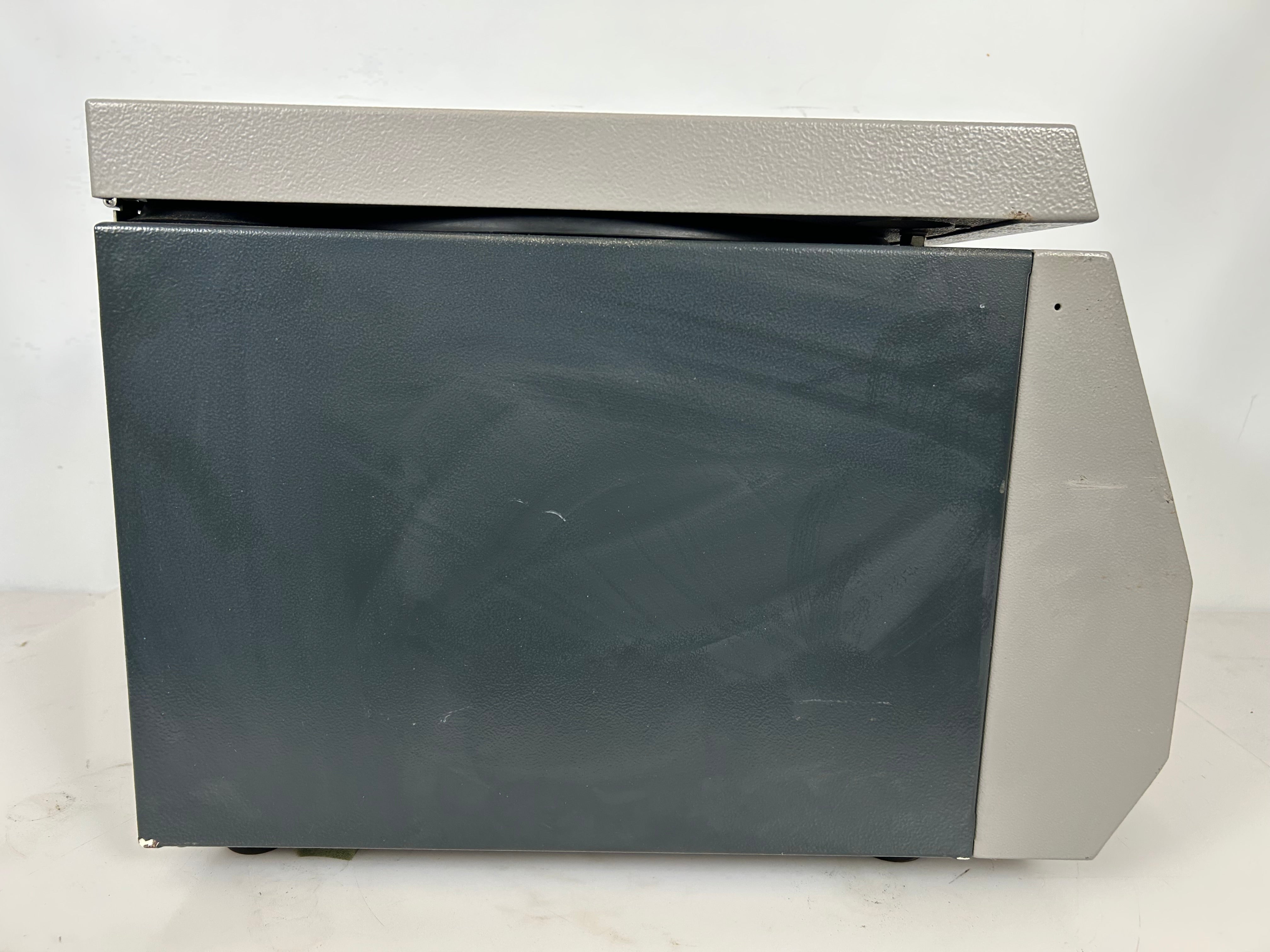 Jouan C3i Centrifuge