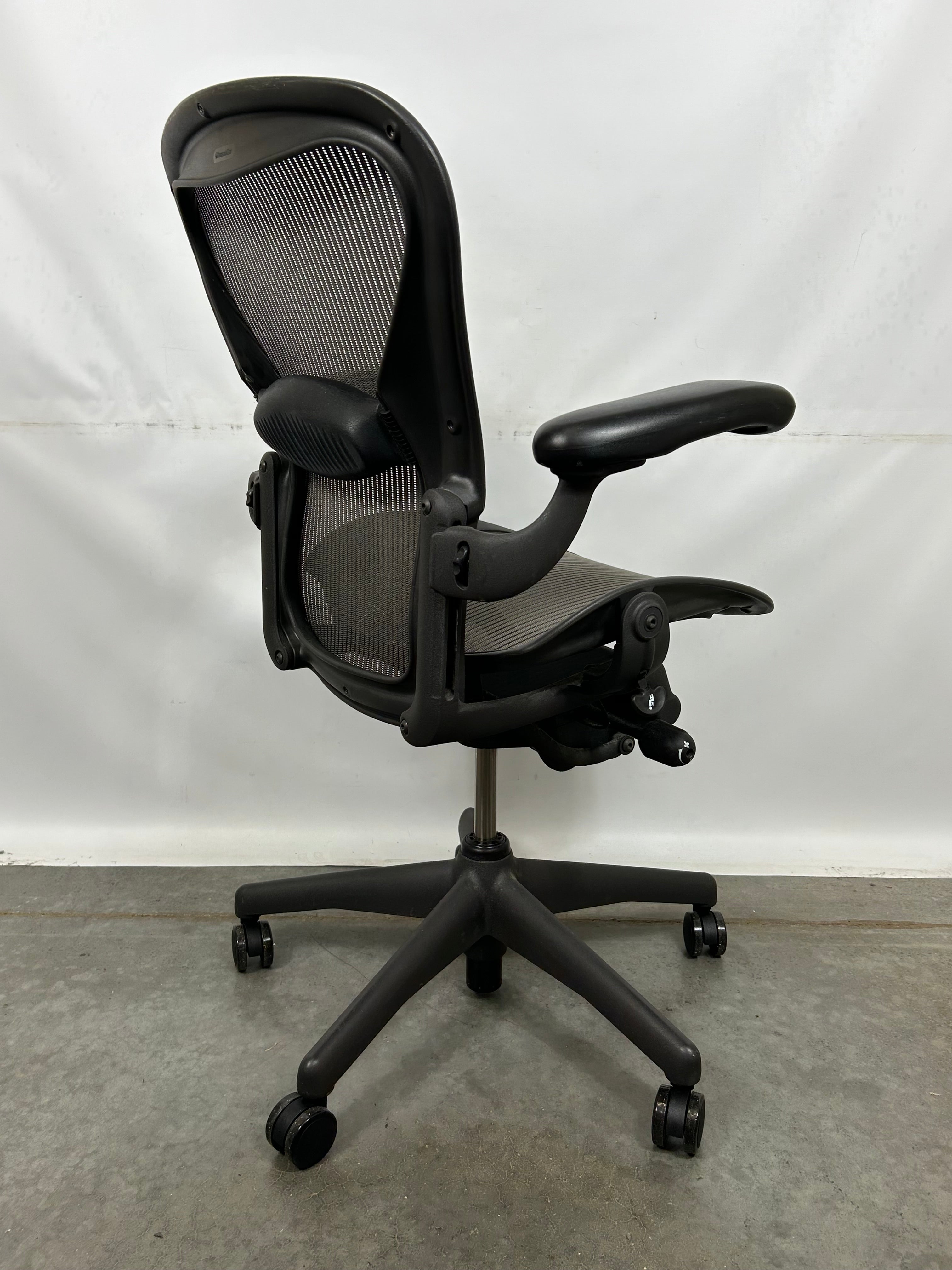 Charcoal Grey Herman Miller Aeron Chair Size B