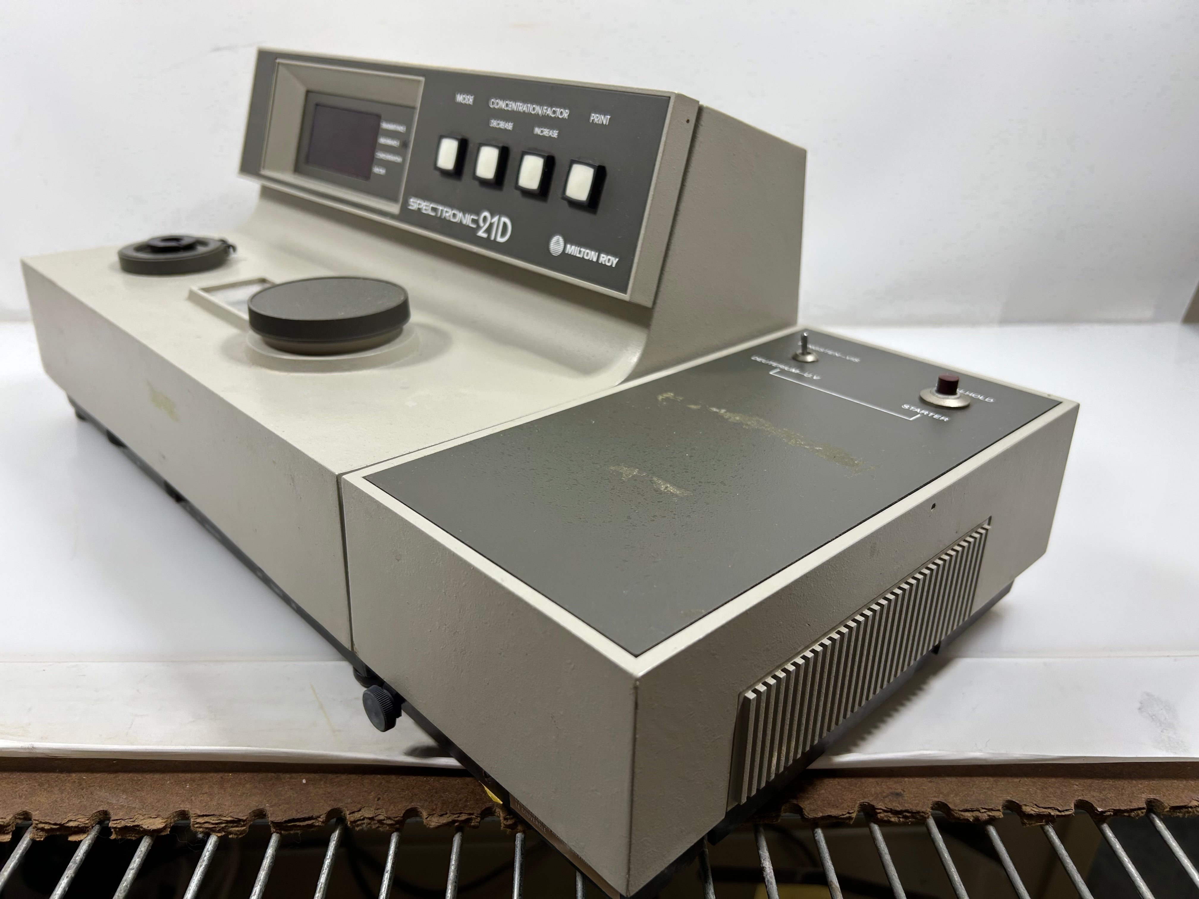 Milton Roy Spectronic 21D Digital Spectrophotometer
