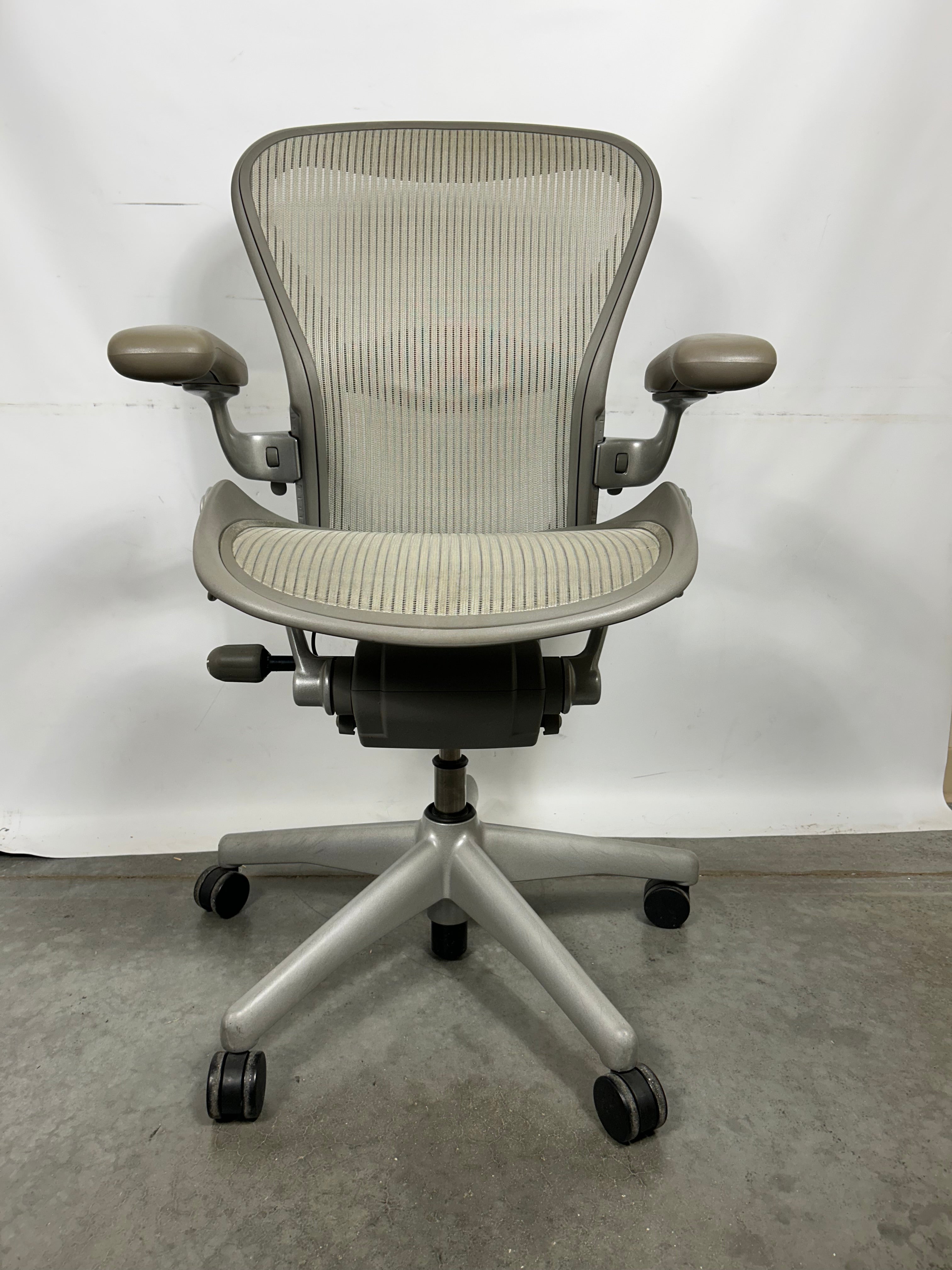 Millennial Gray Herman Miller Aeron Chair Size B