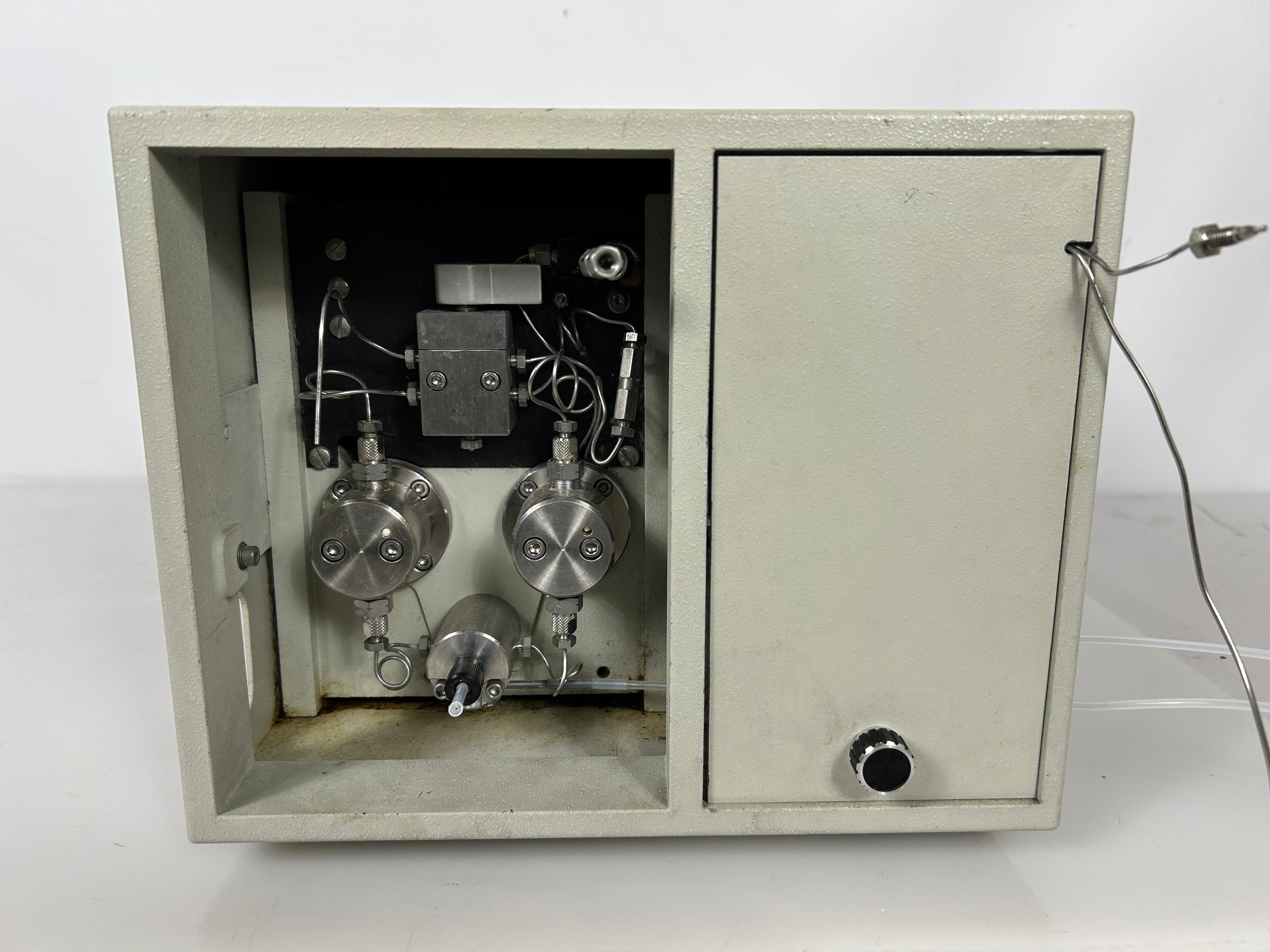 Waters 600 Multi-Solvent Delivery System