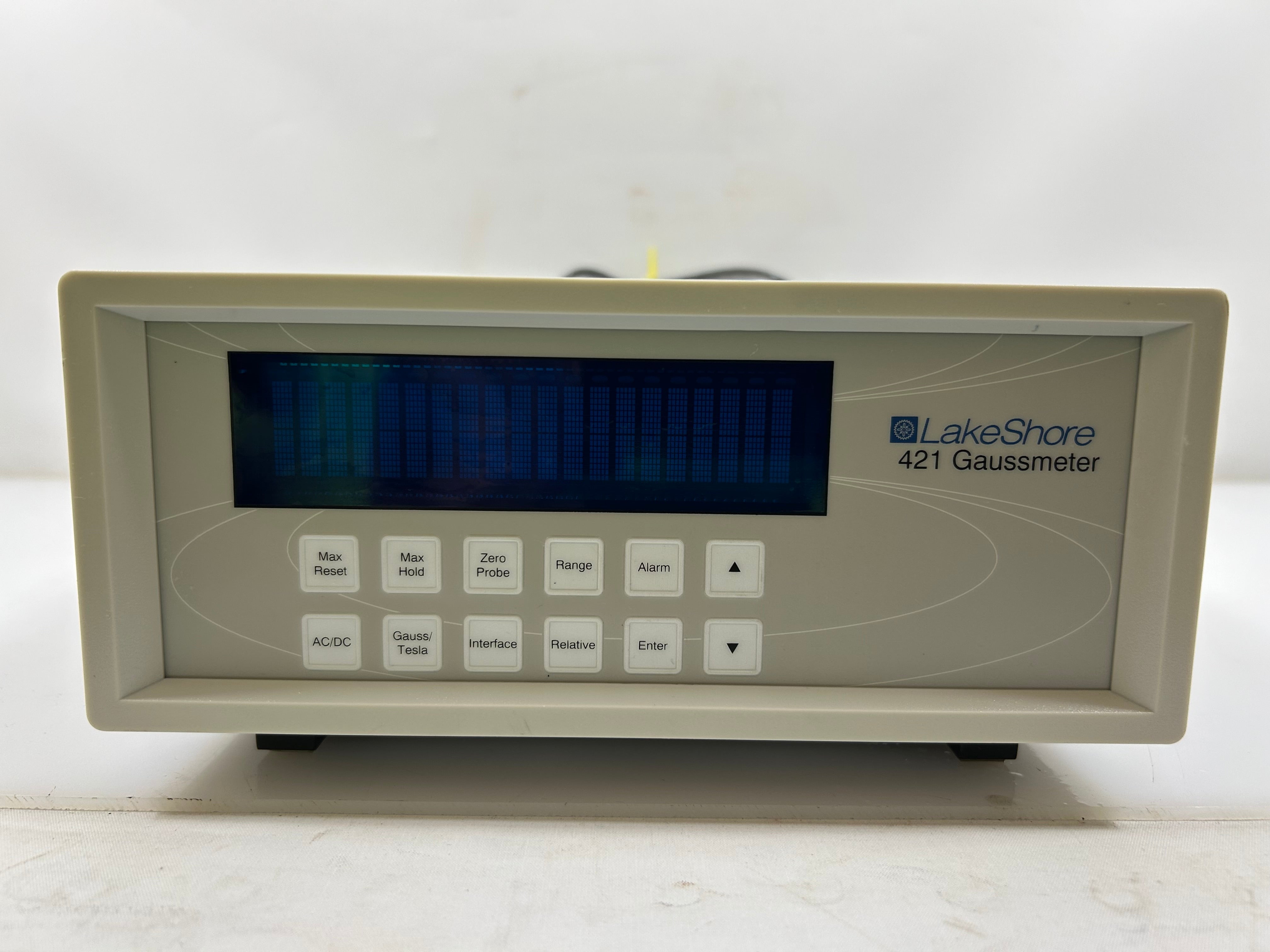Lake Shore Model 421 Gaussmeter