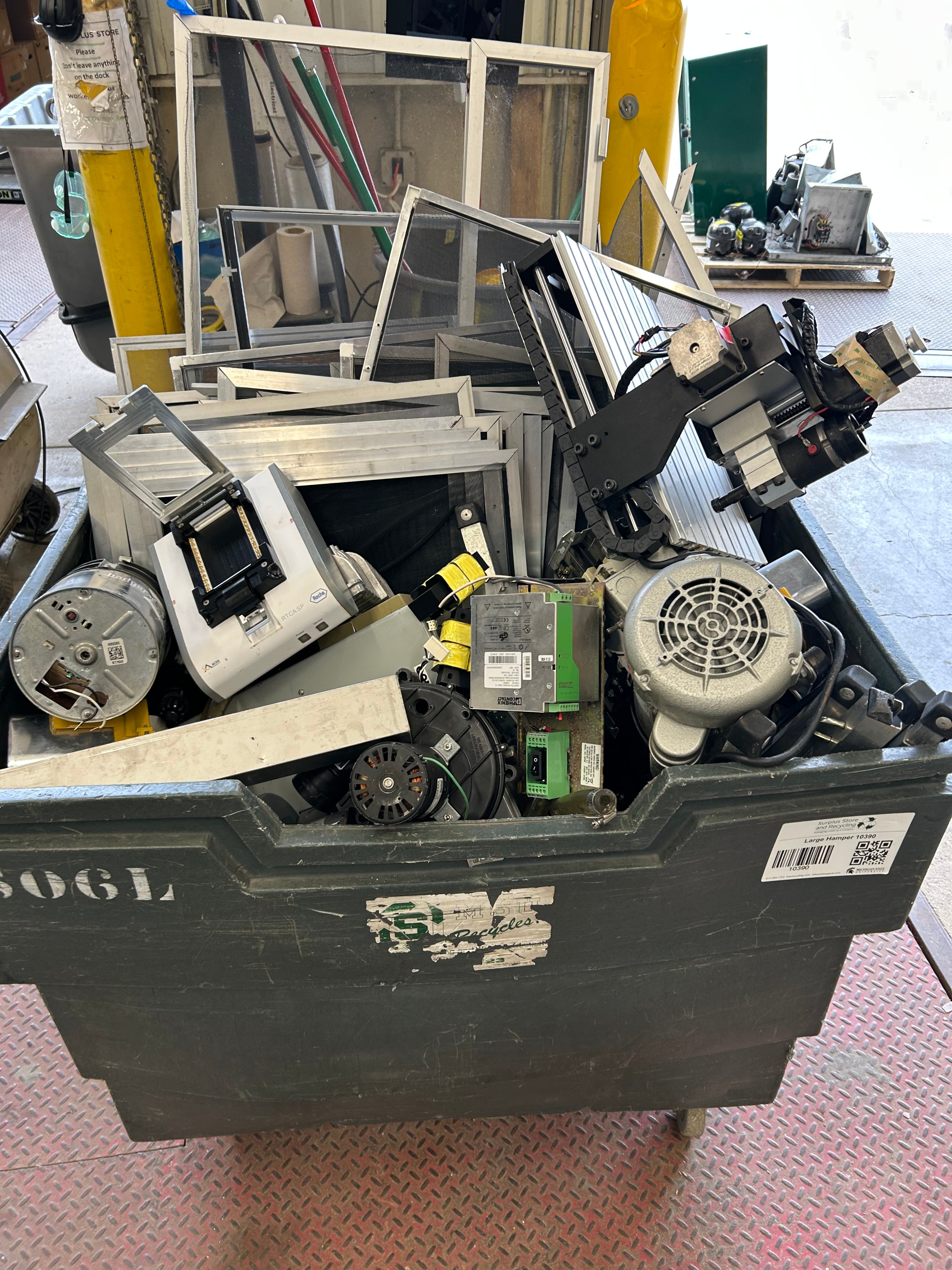 Scrap Bid #691 - 525lbs *Container not included*