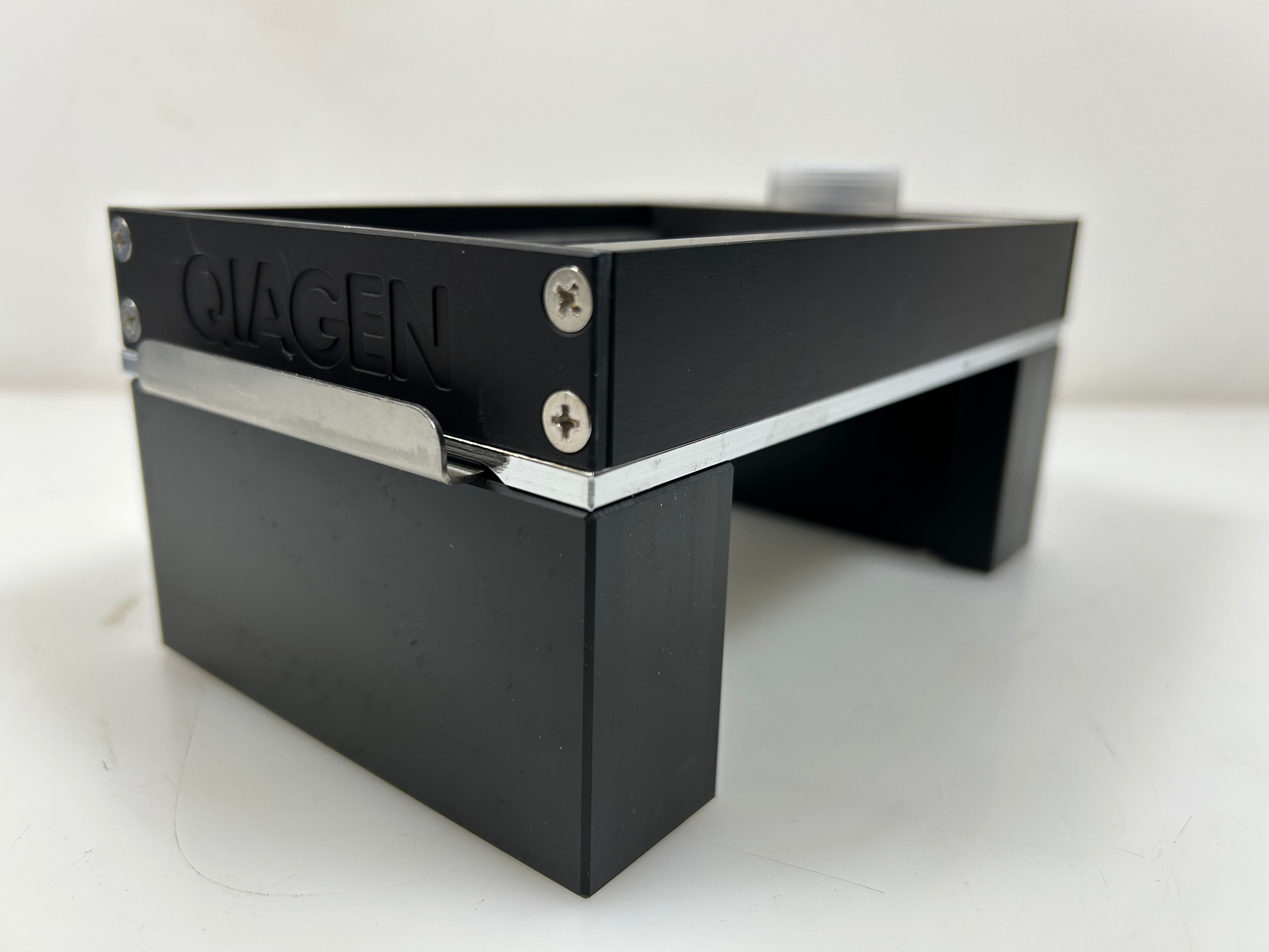 Qiagen Tissuelyser 3mm Bead Dispenser 96 Well