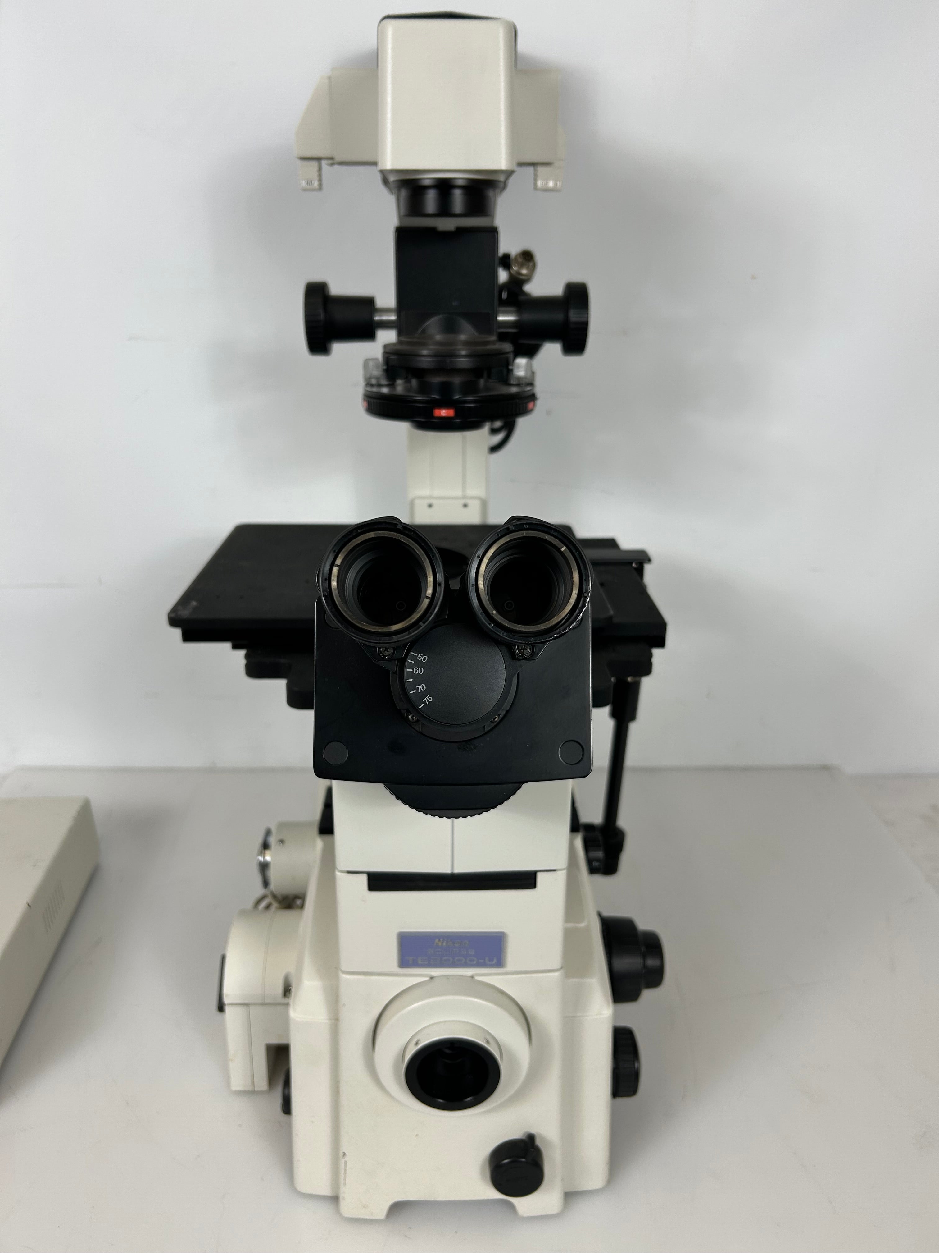 Nikon Eclipse TE2000-U Inverted Research Microscope *For Parts Only*