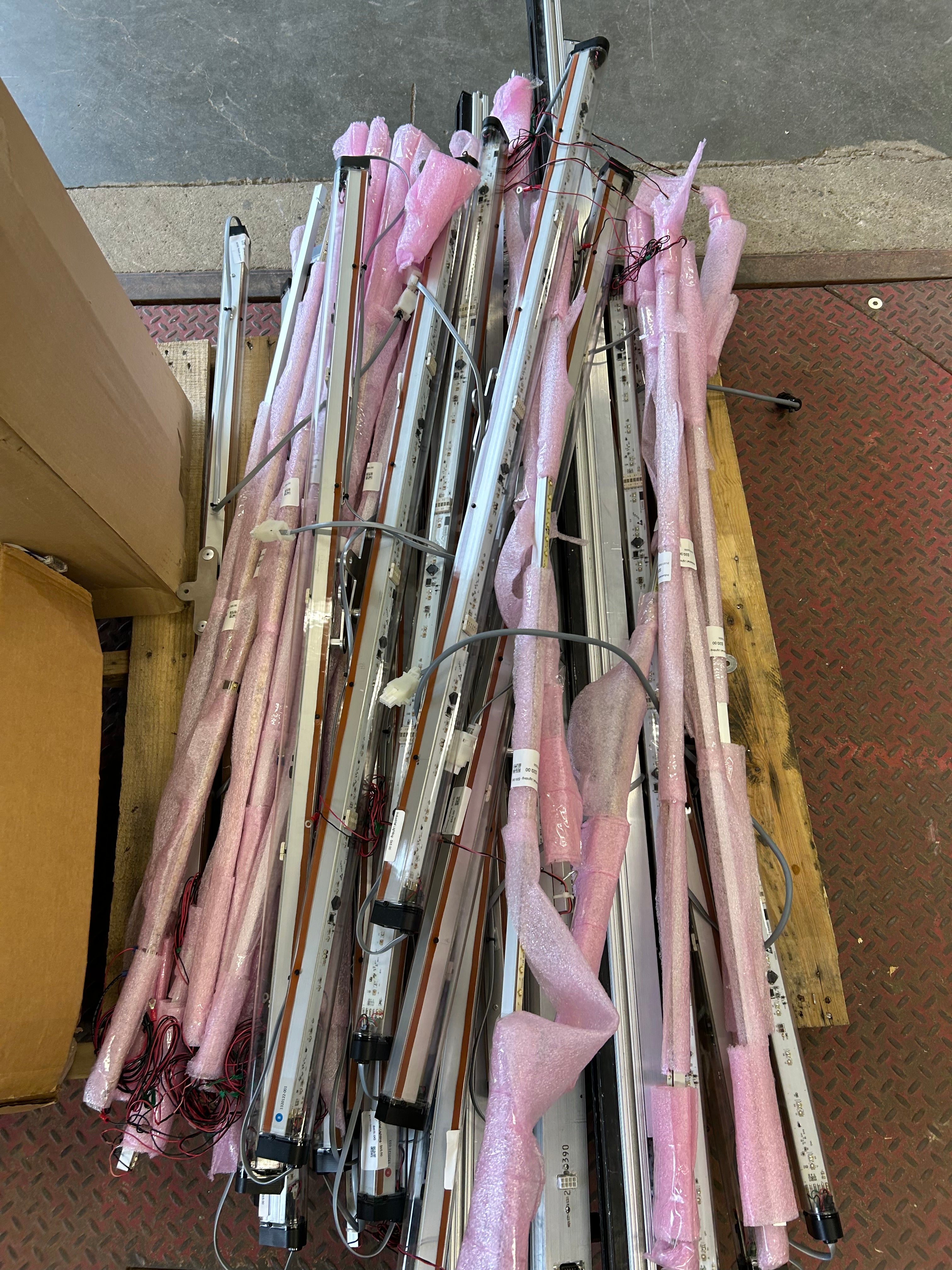 Pallet of Assorted Grow Lights and Accessories *Untested*