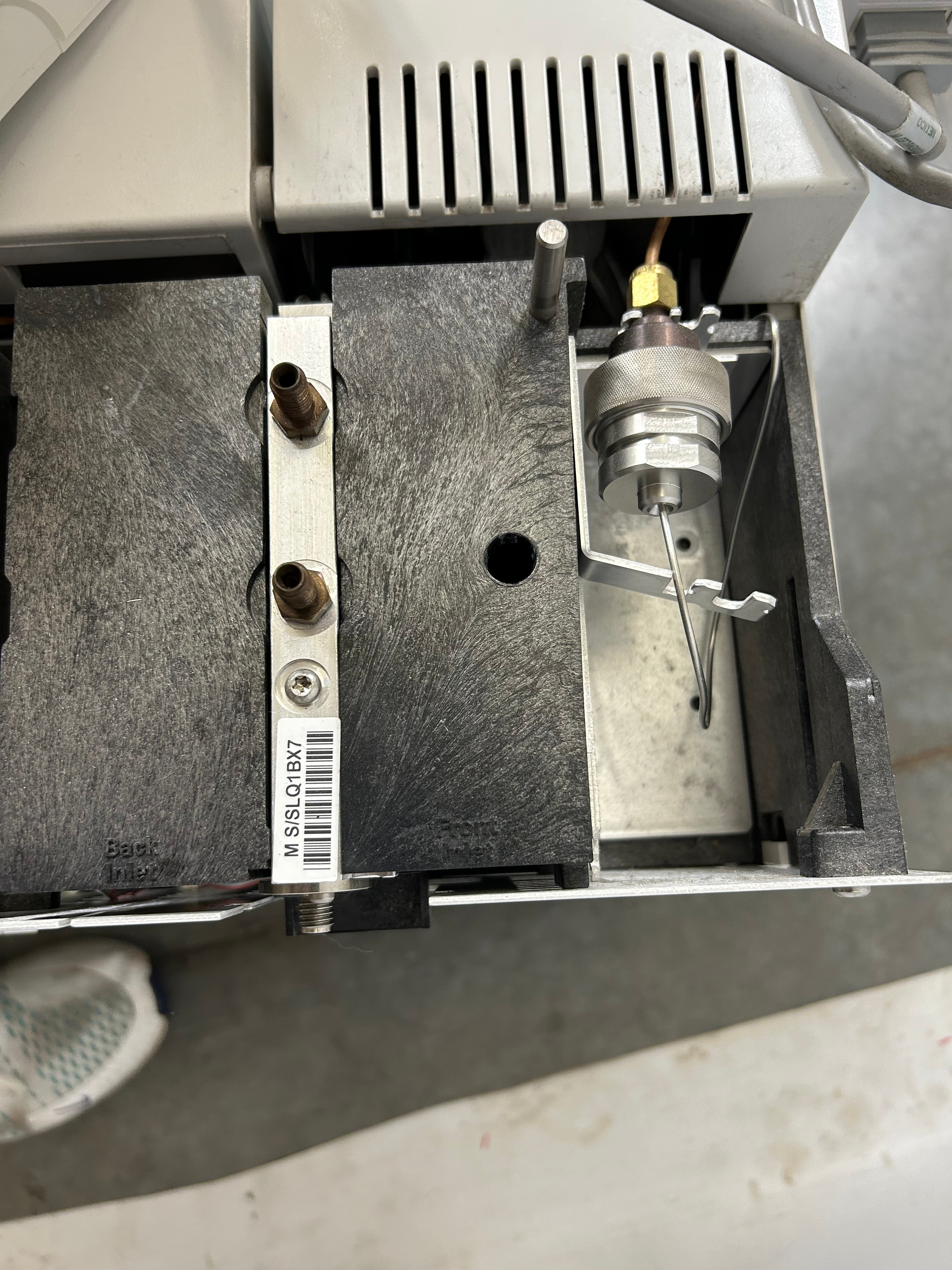 Agilent 6890N Series Gas Chromatograph