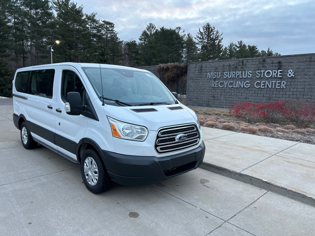 2019 - Ford Transit Cargo Van XLT 150 - Y307