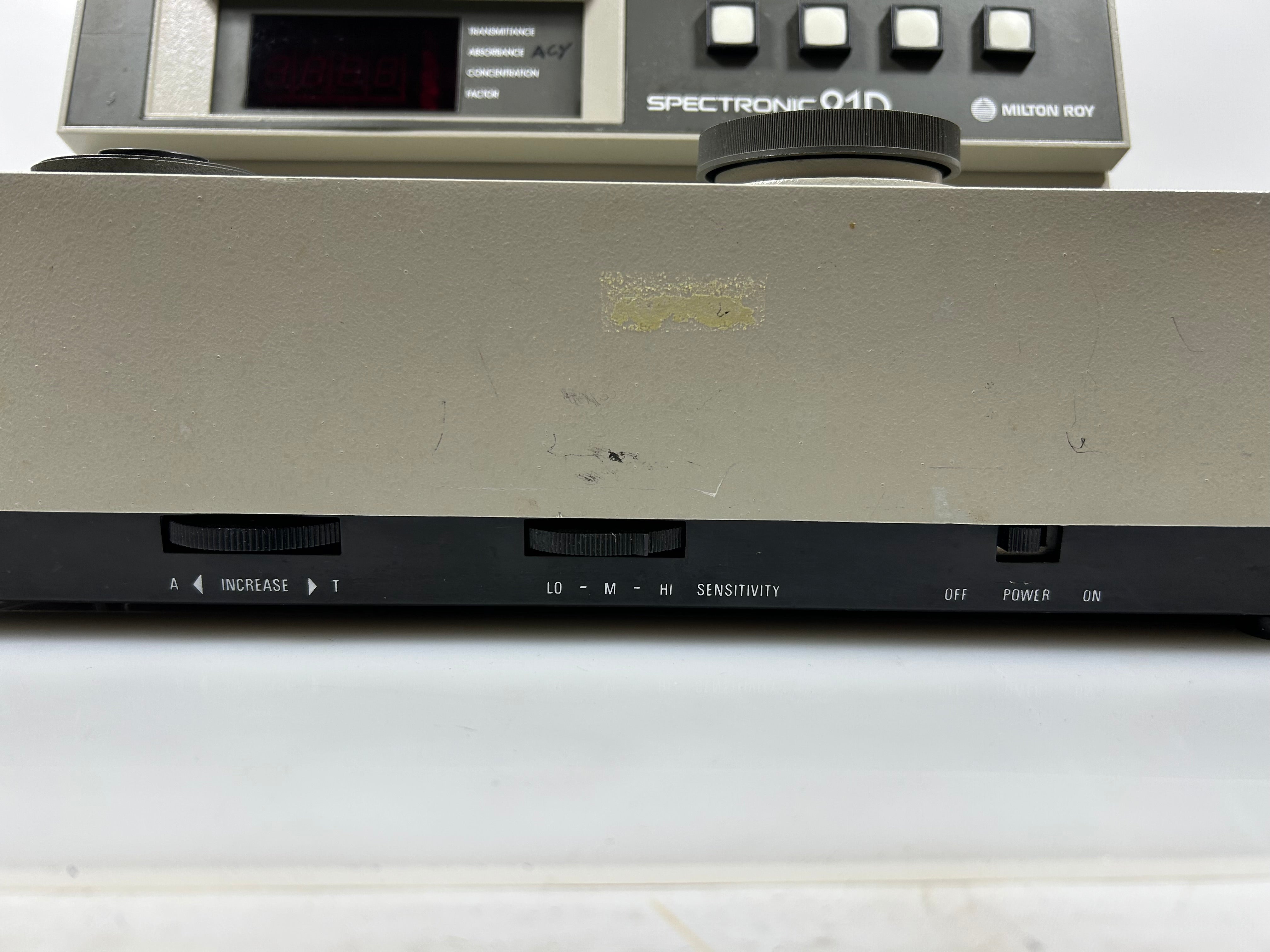 Milton Roy Spectronic 21D Digital Spectrophotometer