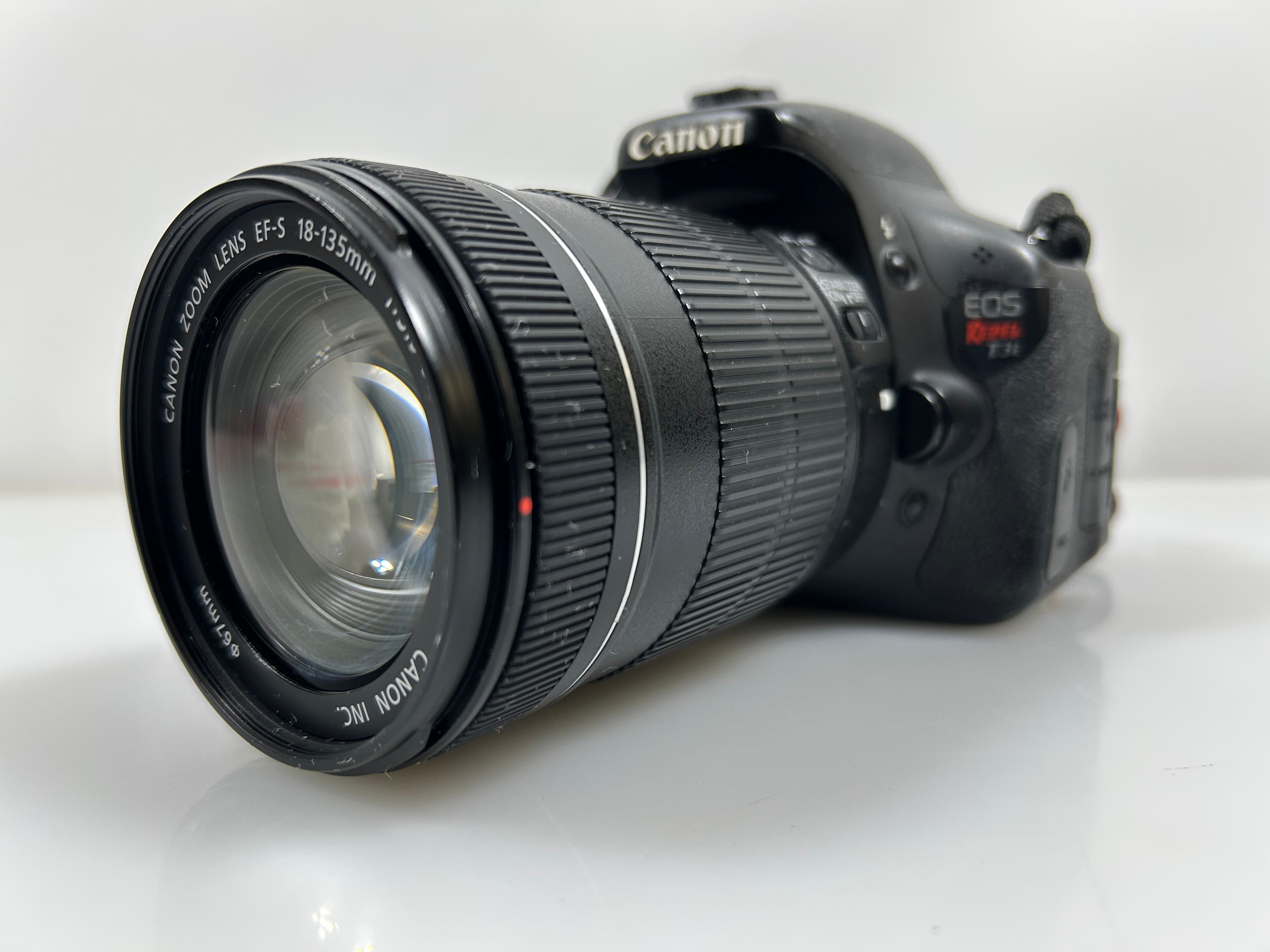 Canon Rebel T3i EOS 18-135mm Image Stabilizer Lens
