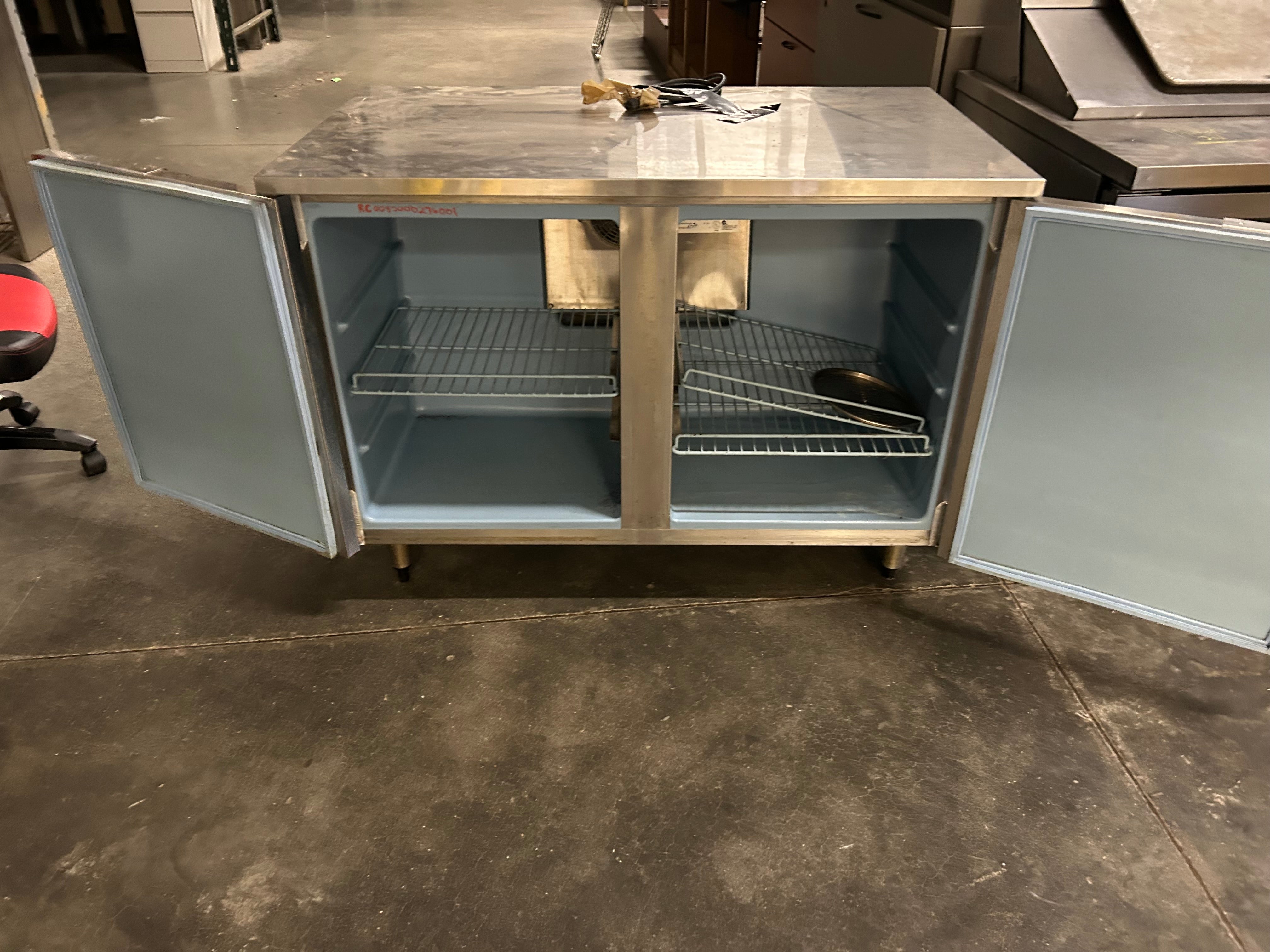 Commercial Refrigeration Cabinet *Parts or Repair*