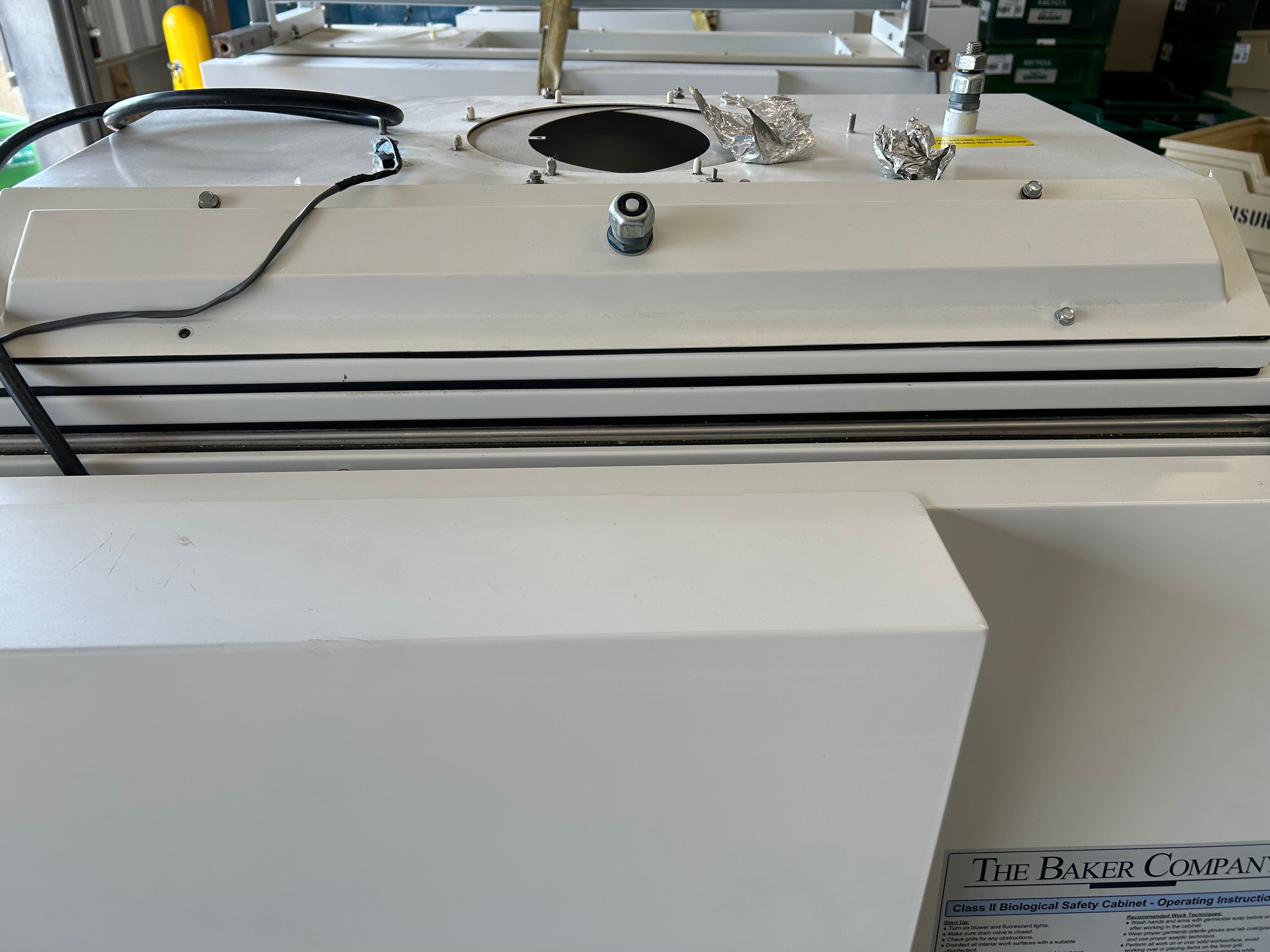 Baker Company SterilGARD III Advance Class II Biosafety Cabinet Model SG403