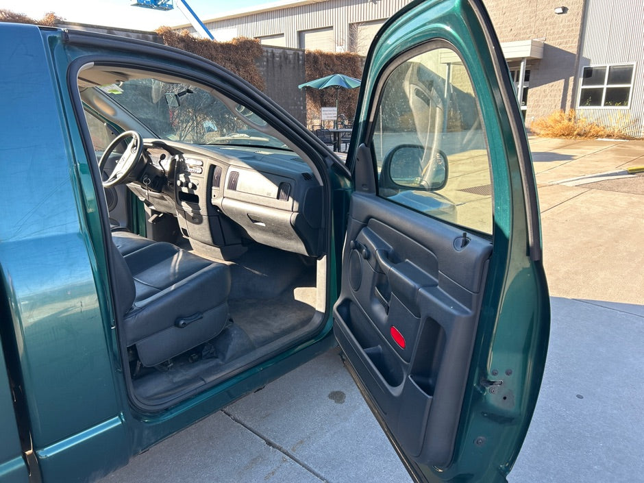 2003 - Dodge Ram Truck - 923