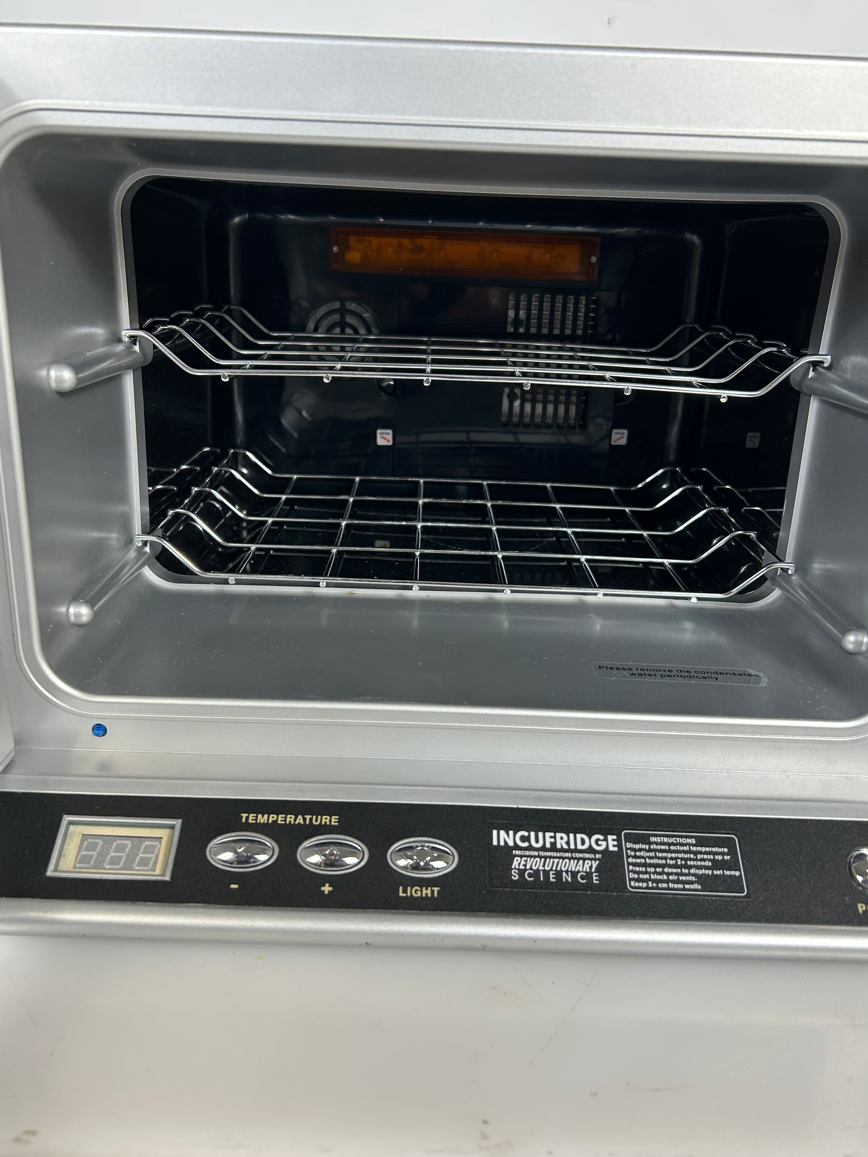 Revolutionary Science Incufridge