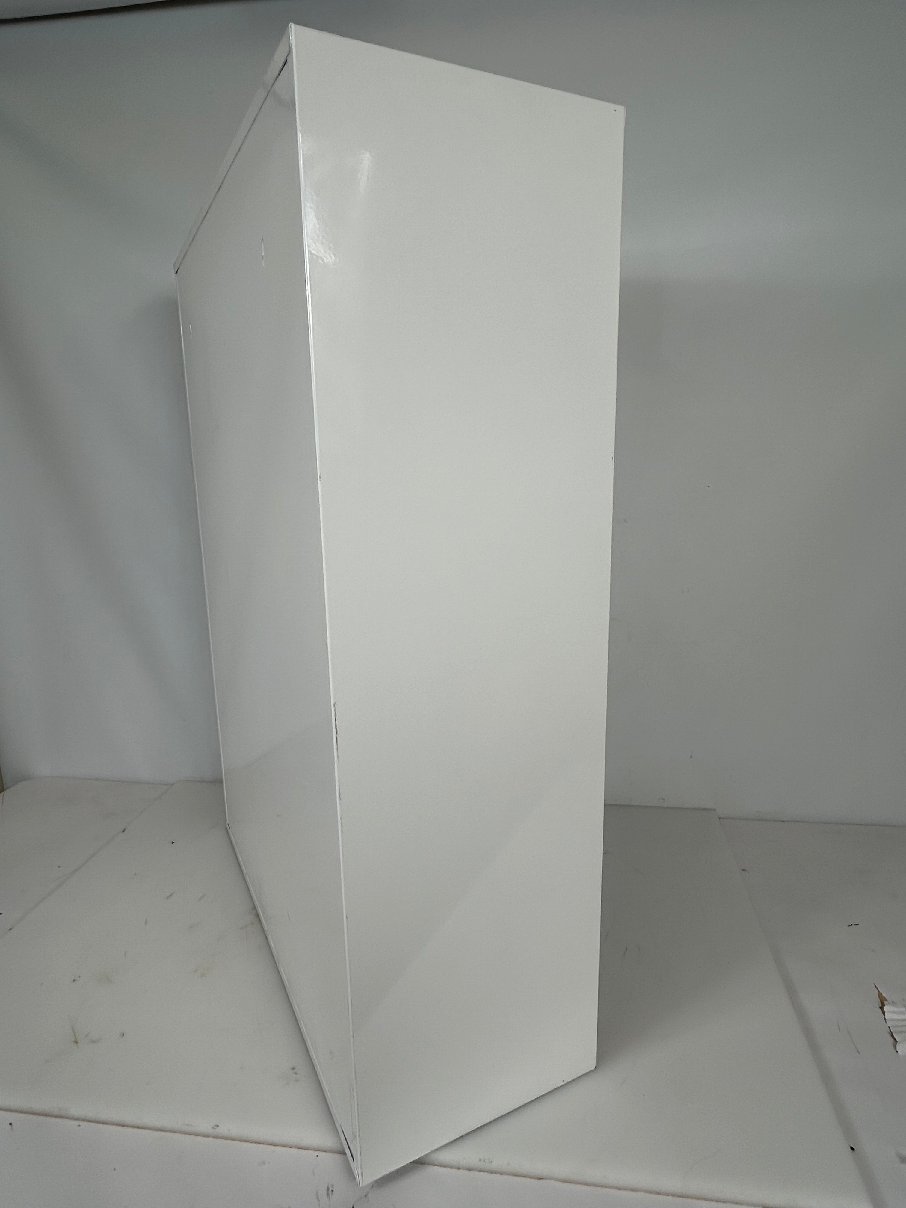 Sellstrom Monitor 2000 Germicidal Cabinet