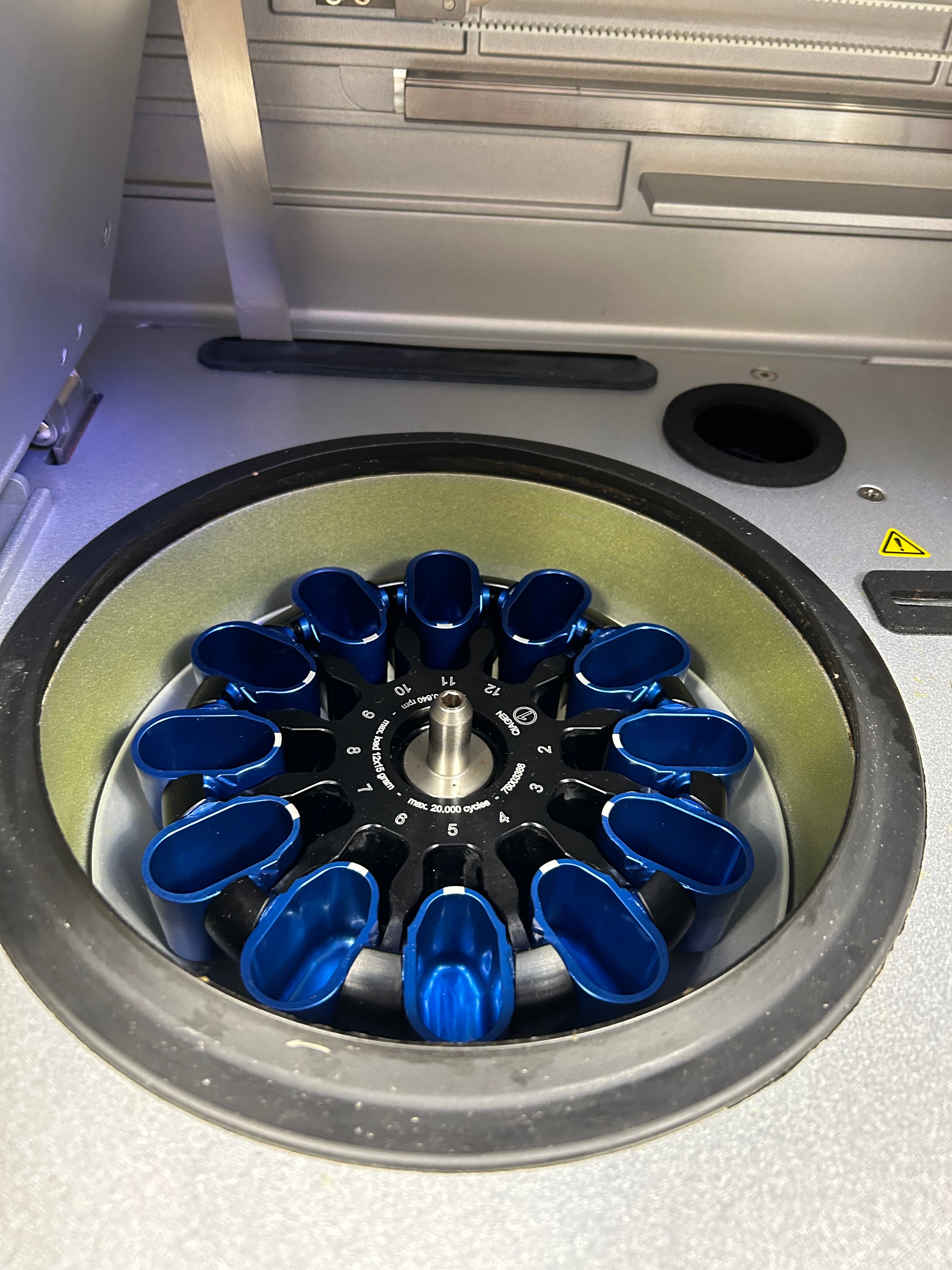Qiagen QIAcube Automated DNA/RNA Purification System *Untested*