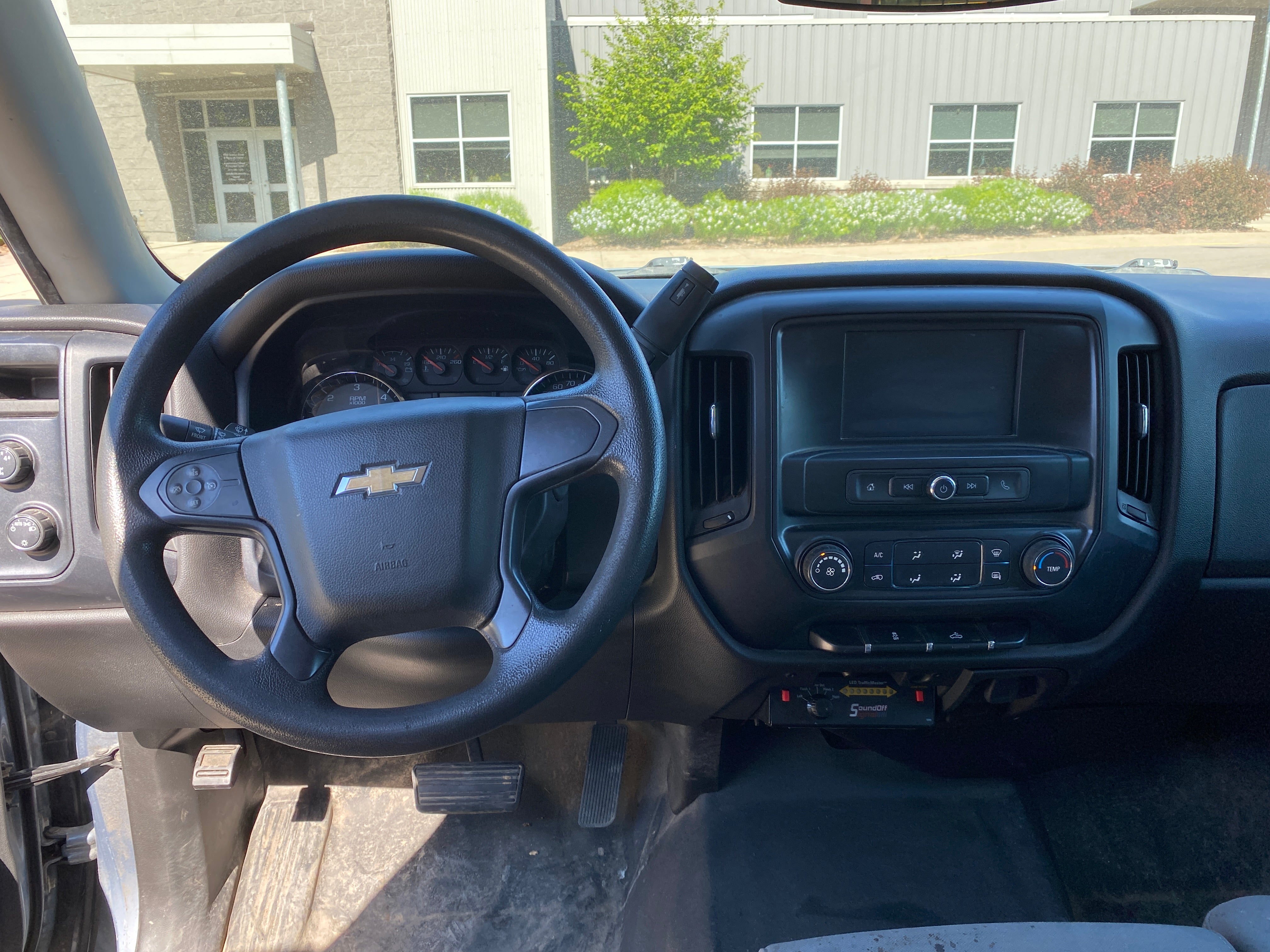 2016 - Chevrolet Silverado 1500 LS Truck -V304