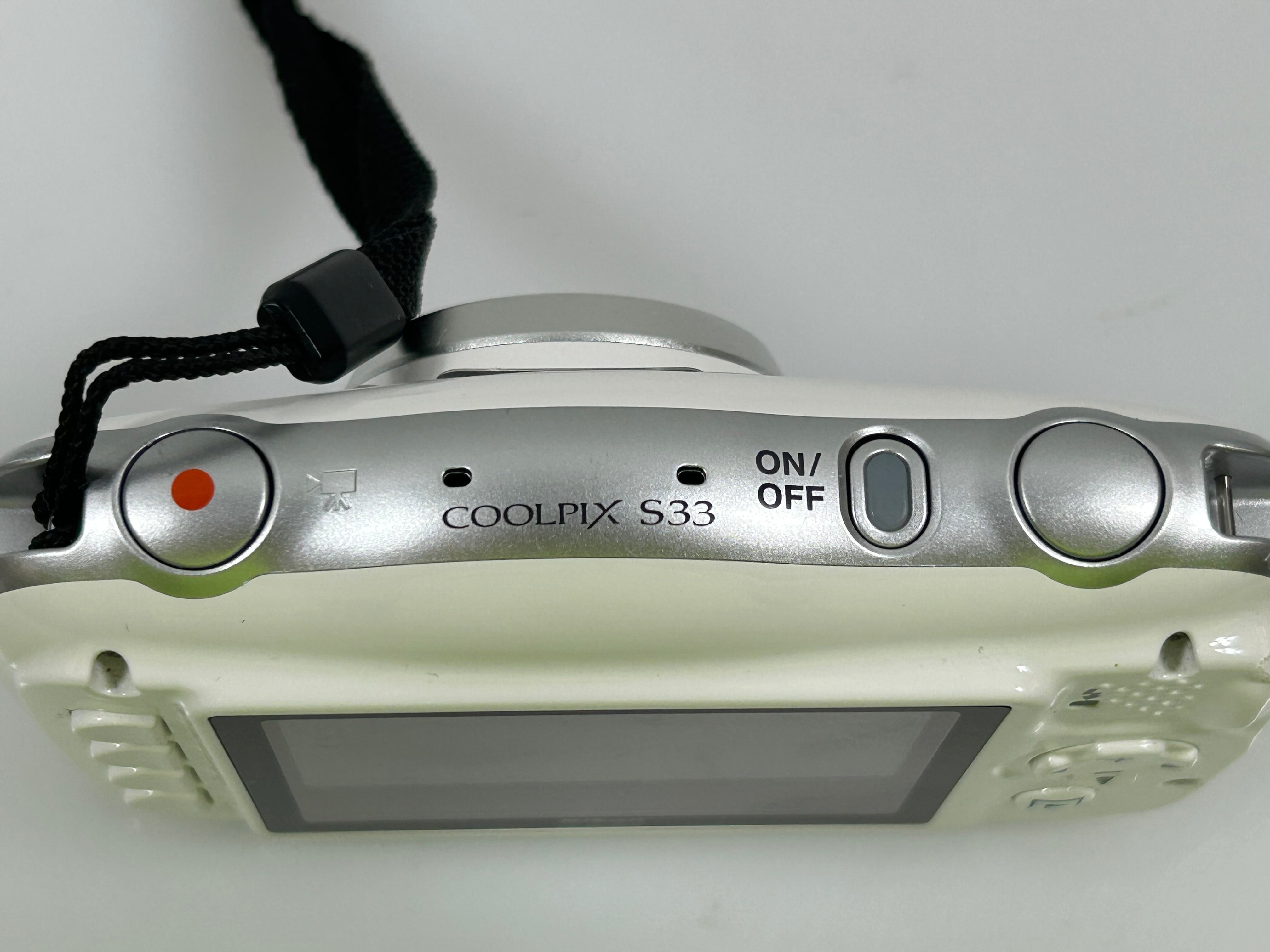 Nikon Coolpix S33 Digital Camera *Untested*