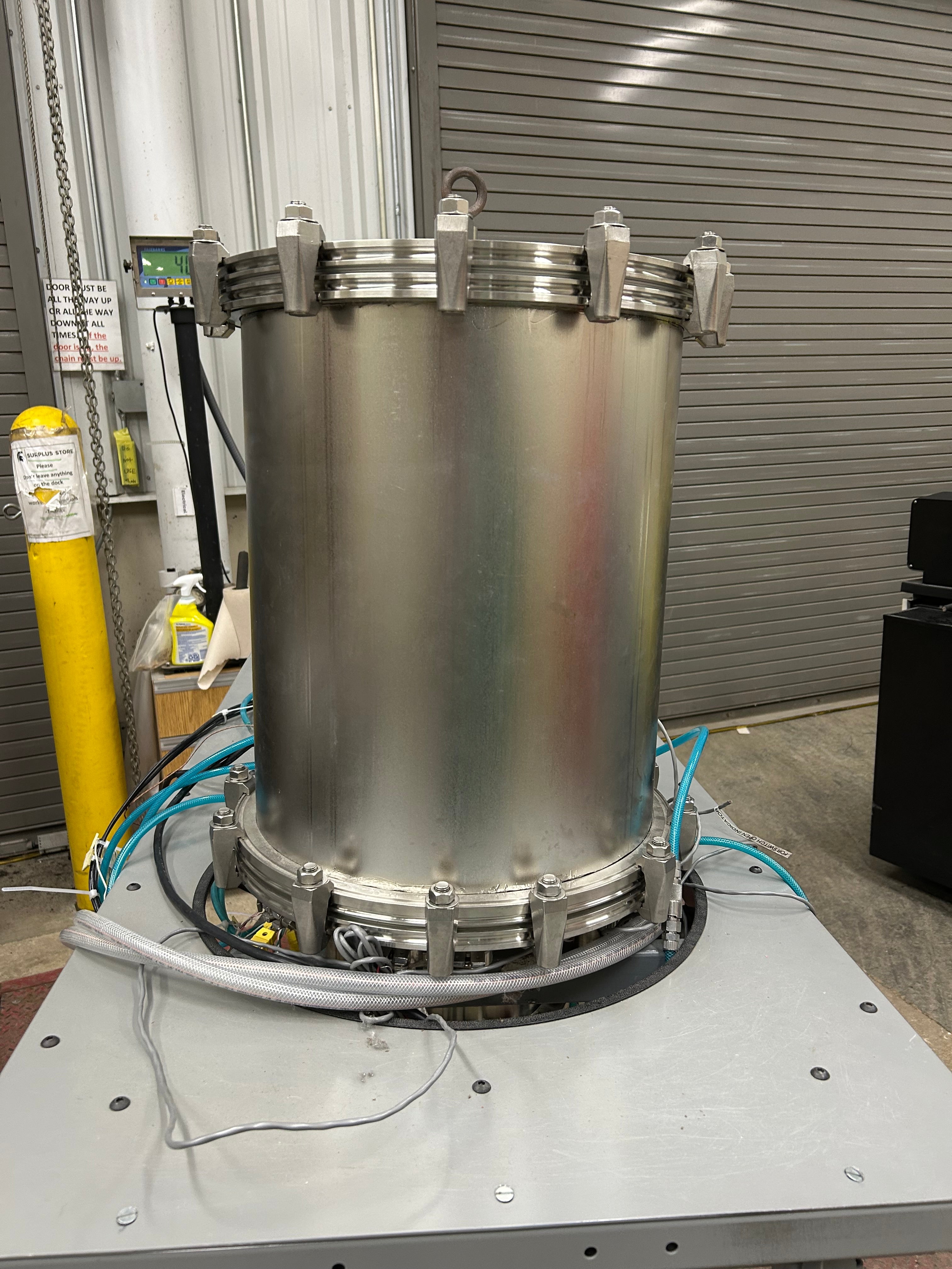 Furnace for Resonant Ultrasound Spectroscopy with Vacuum System and Gas Purging